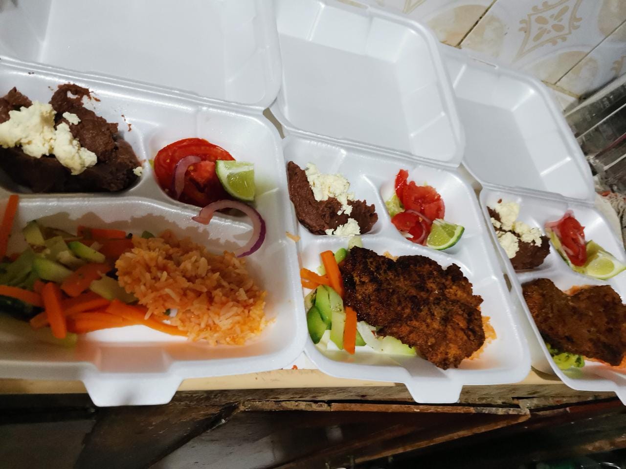 Antojitos doña mari image 2