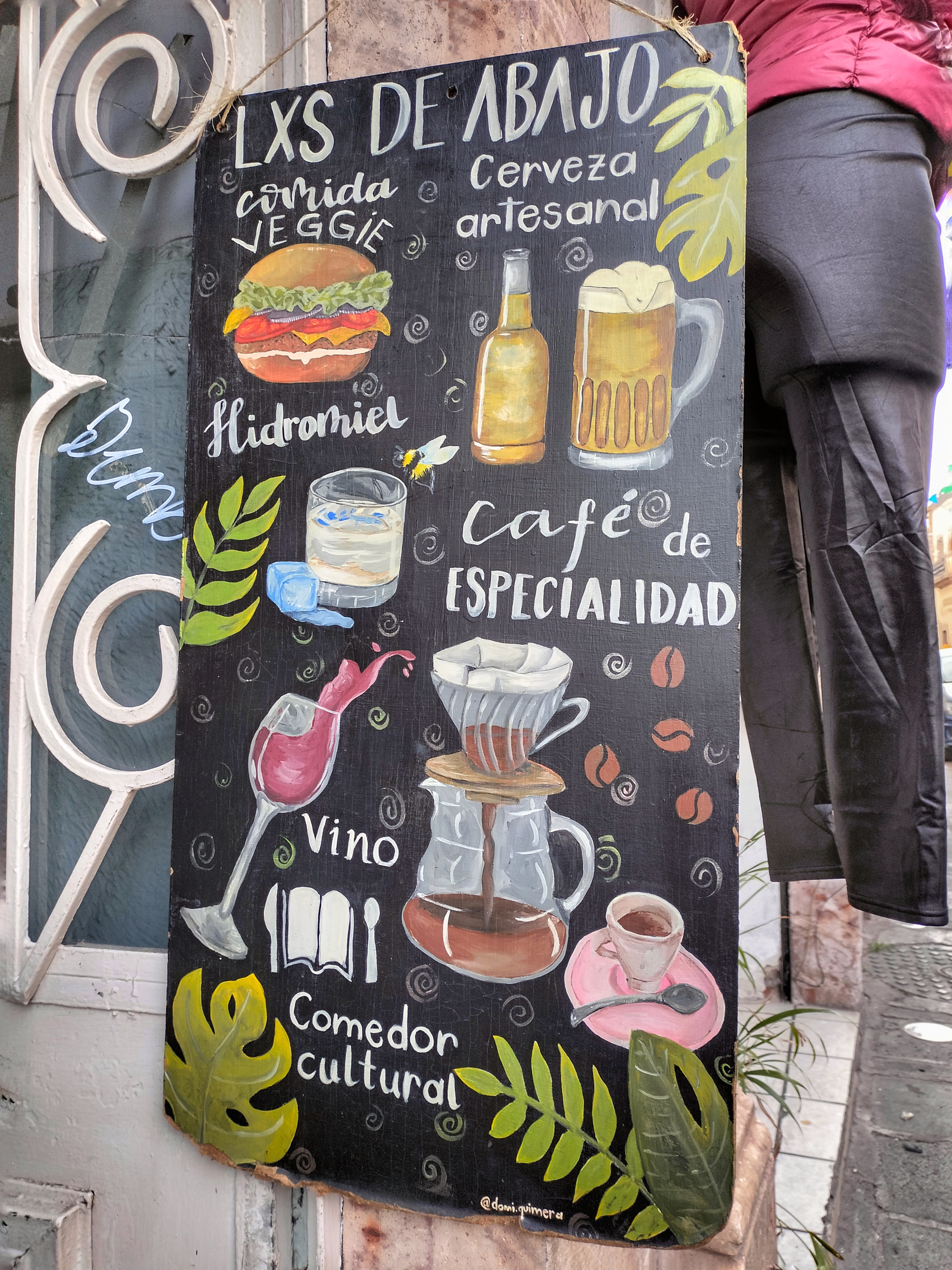 Lxs De Abajo Restaurant-Bar image 4