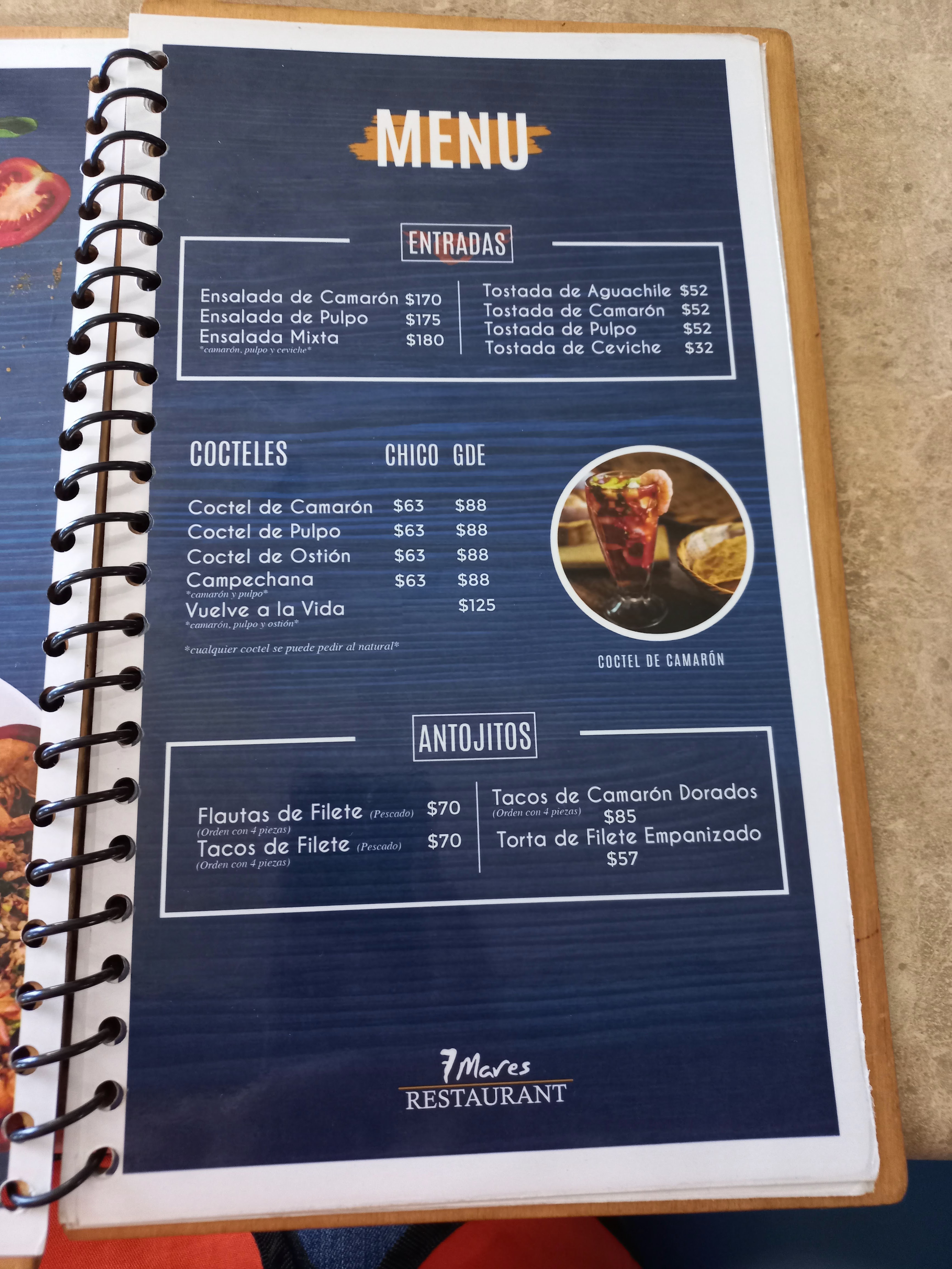 7 Mares Restaurant image 8