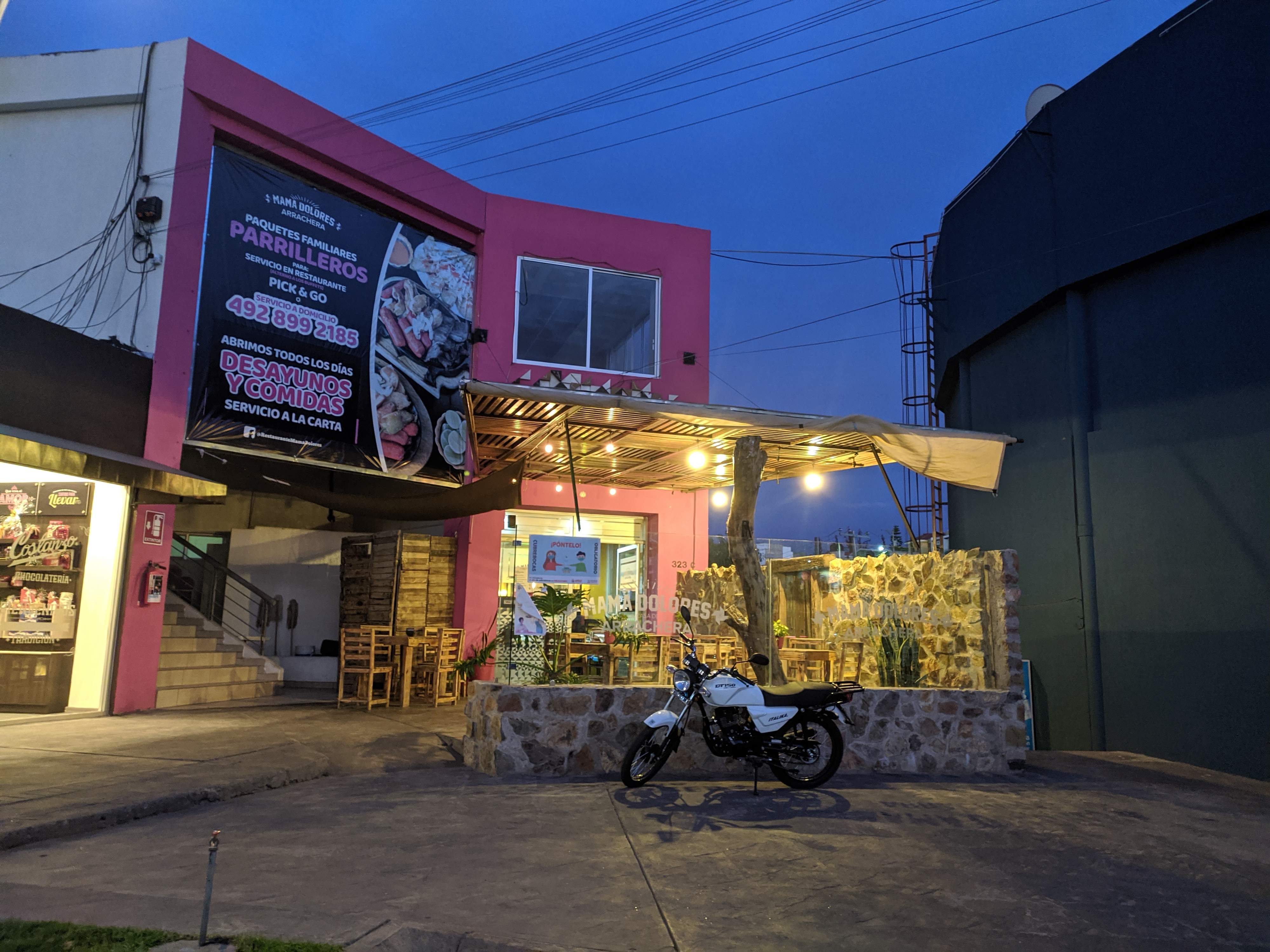 MAMA DOLORES La casa de la Arrachera image 9