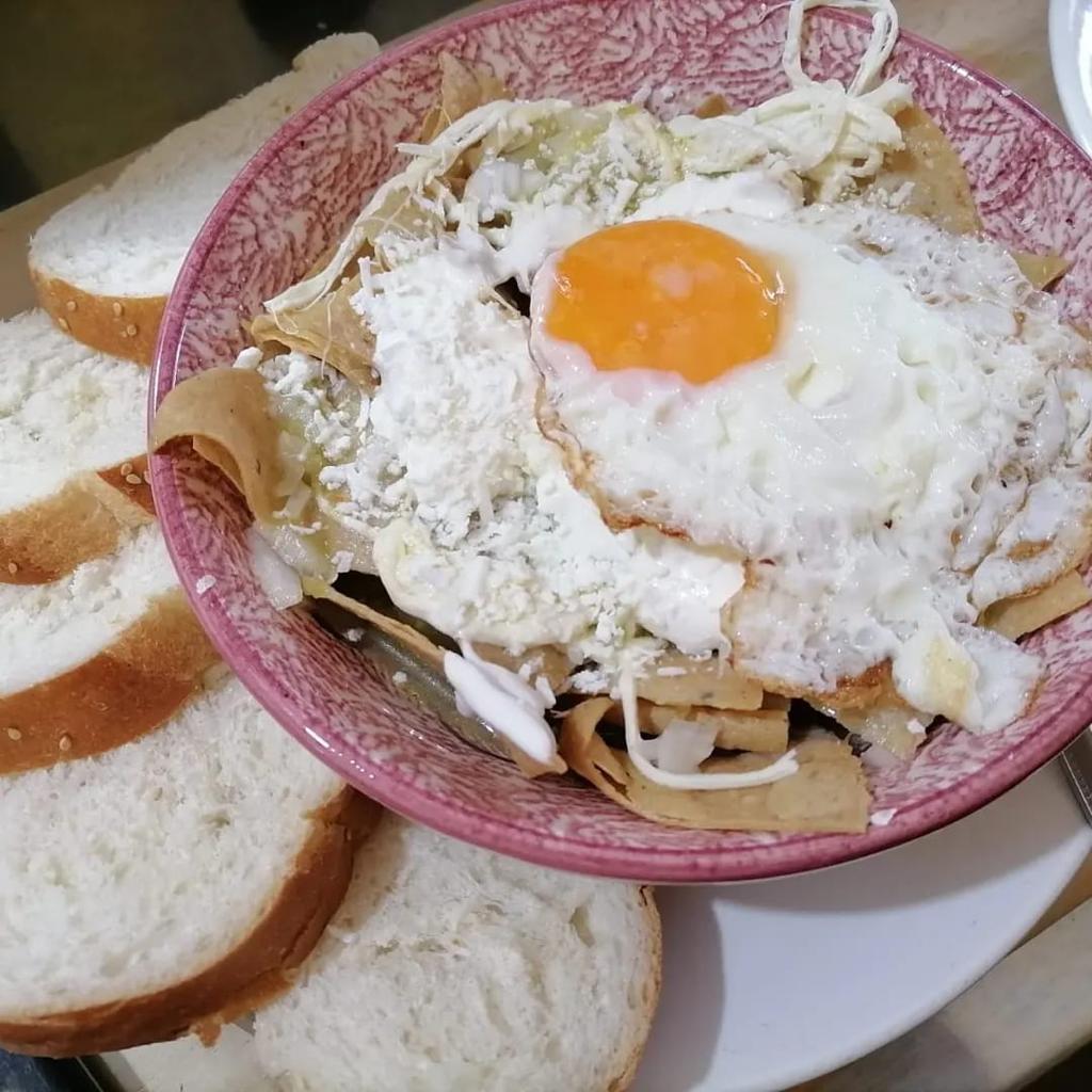 Jugos, Ensaladas y Antojitos INTER image 3