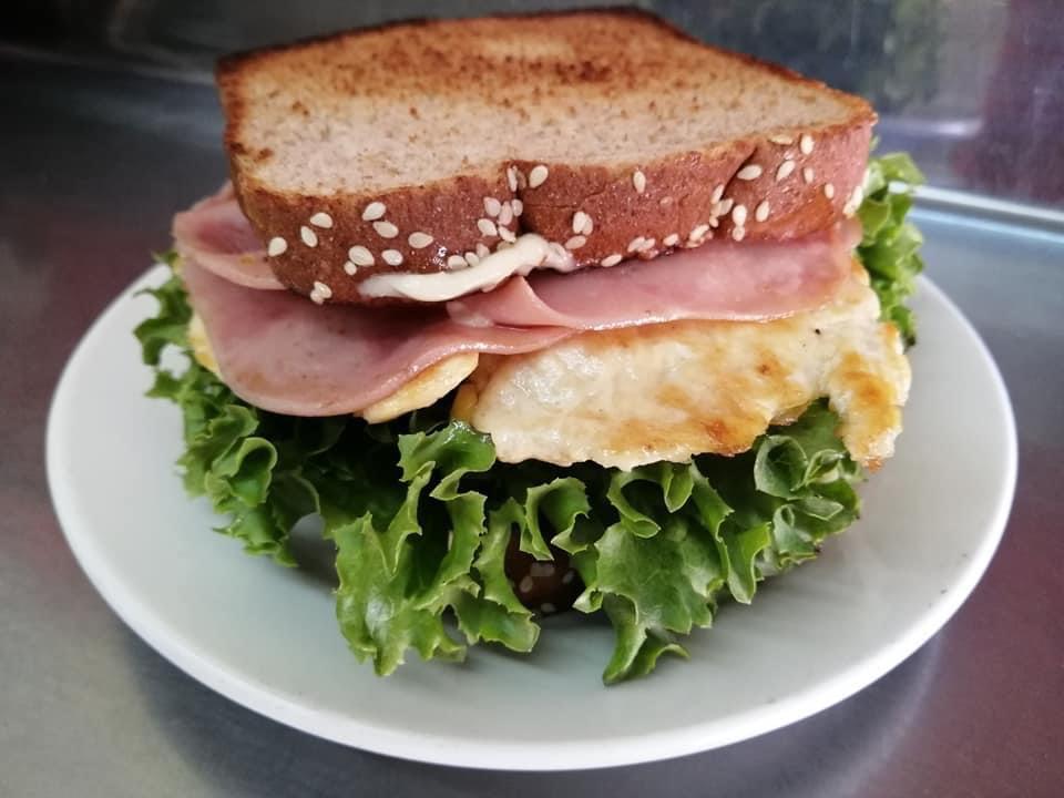 Jugos, Ensaladas y Antojitos INTER image 4