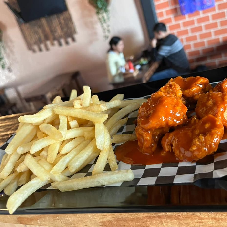 Barron's Restaurante Bar image 7