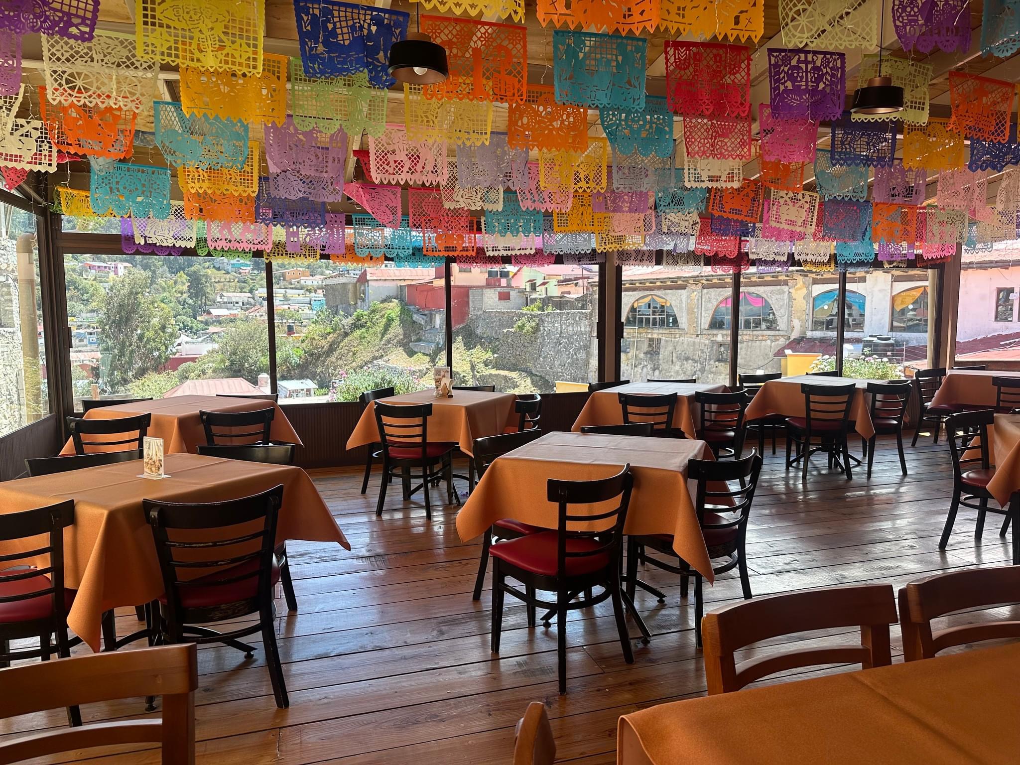 RESTAURANT LA CASCADA REAL image 1