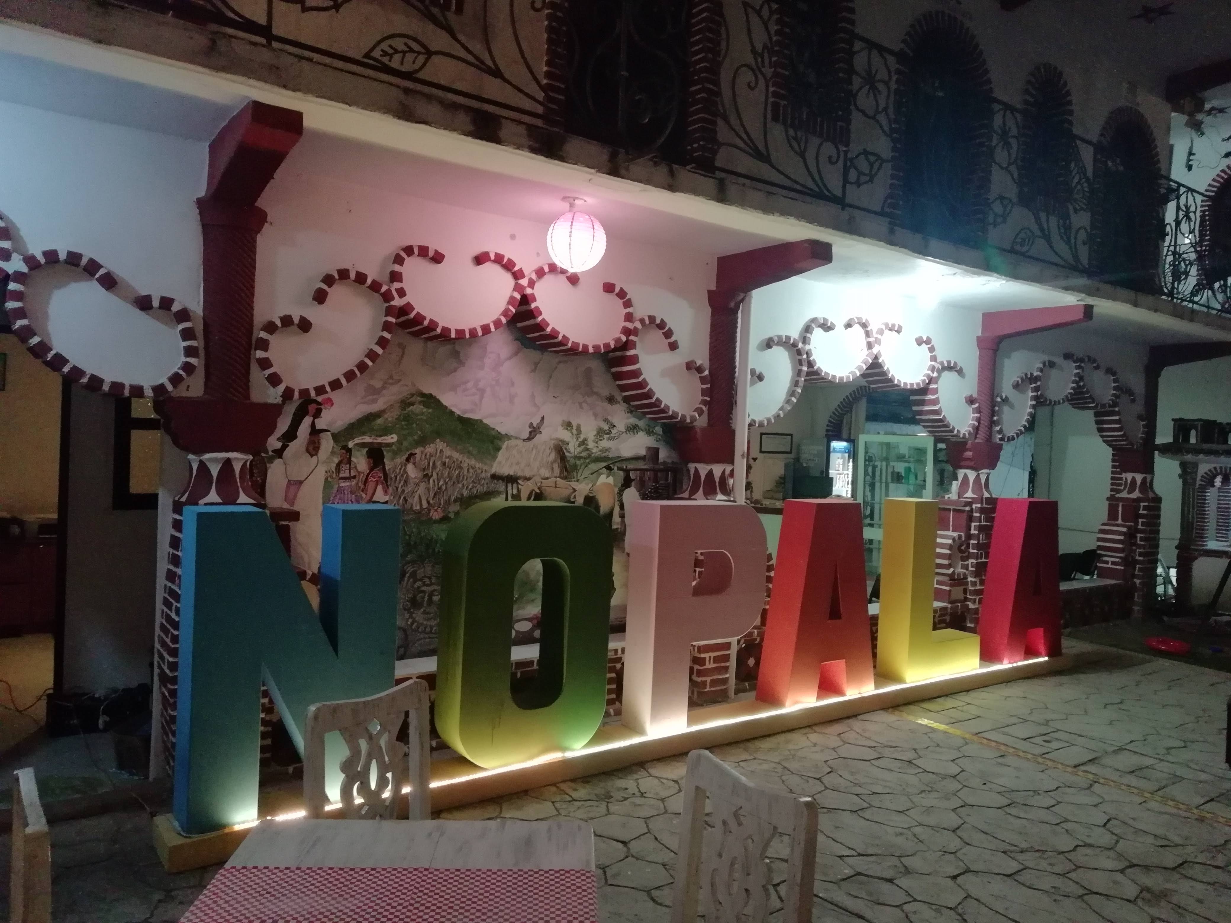 Quetzal Restaurante image 5