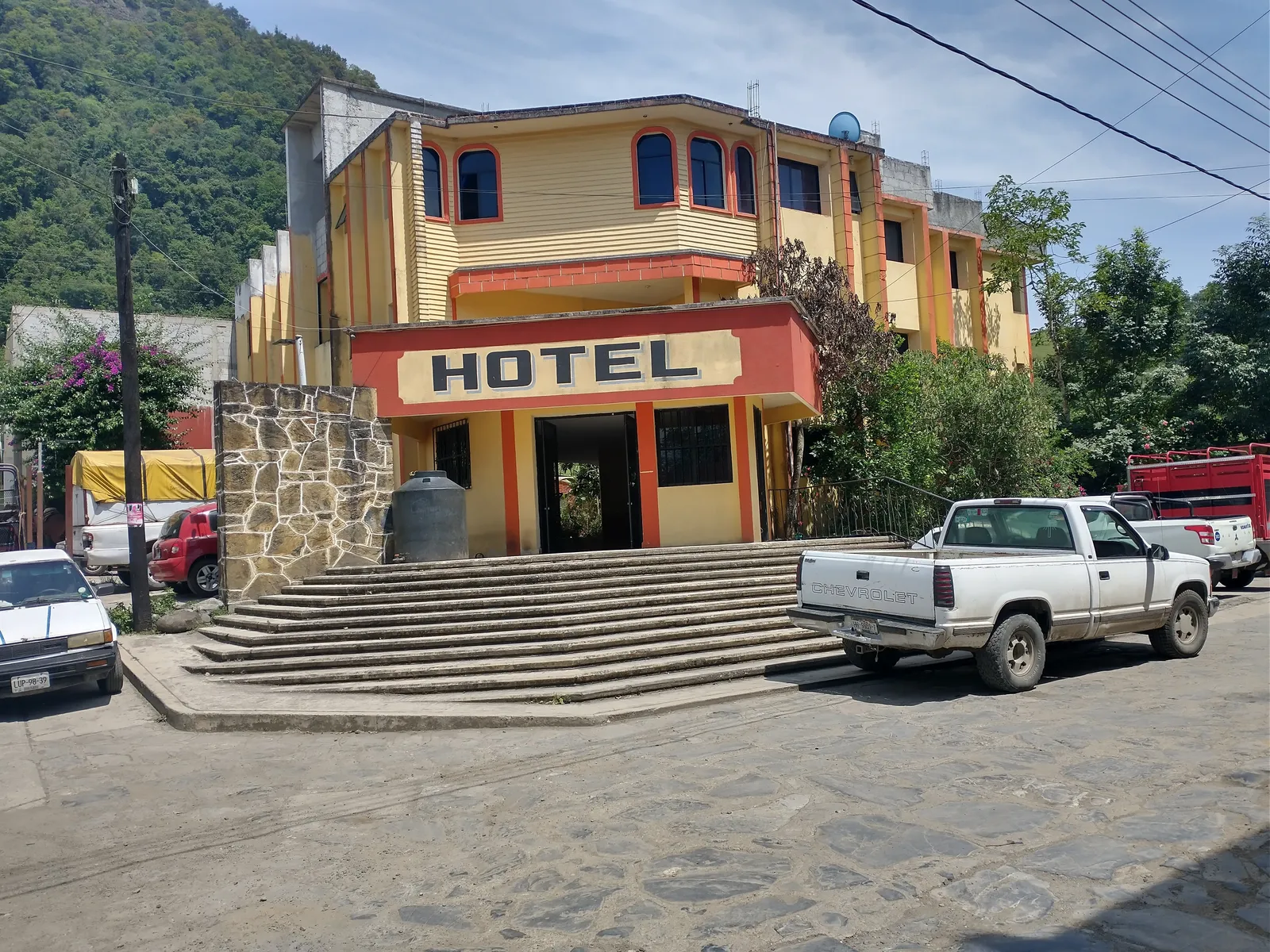 Hotel Y Restaurant Tezoli image 3
