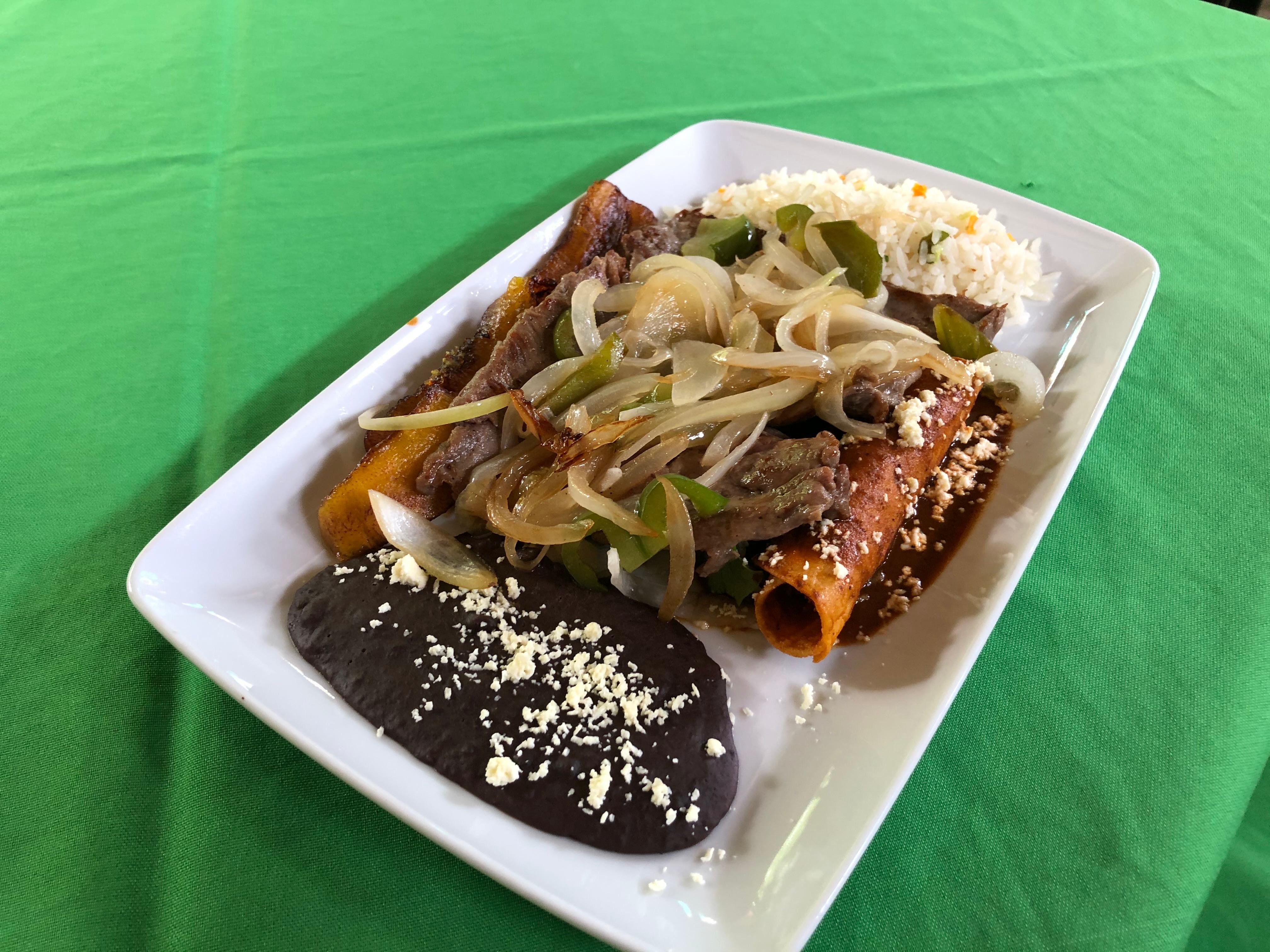 LA SELVA RESTAURANTE image 10