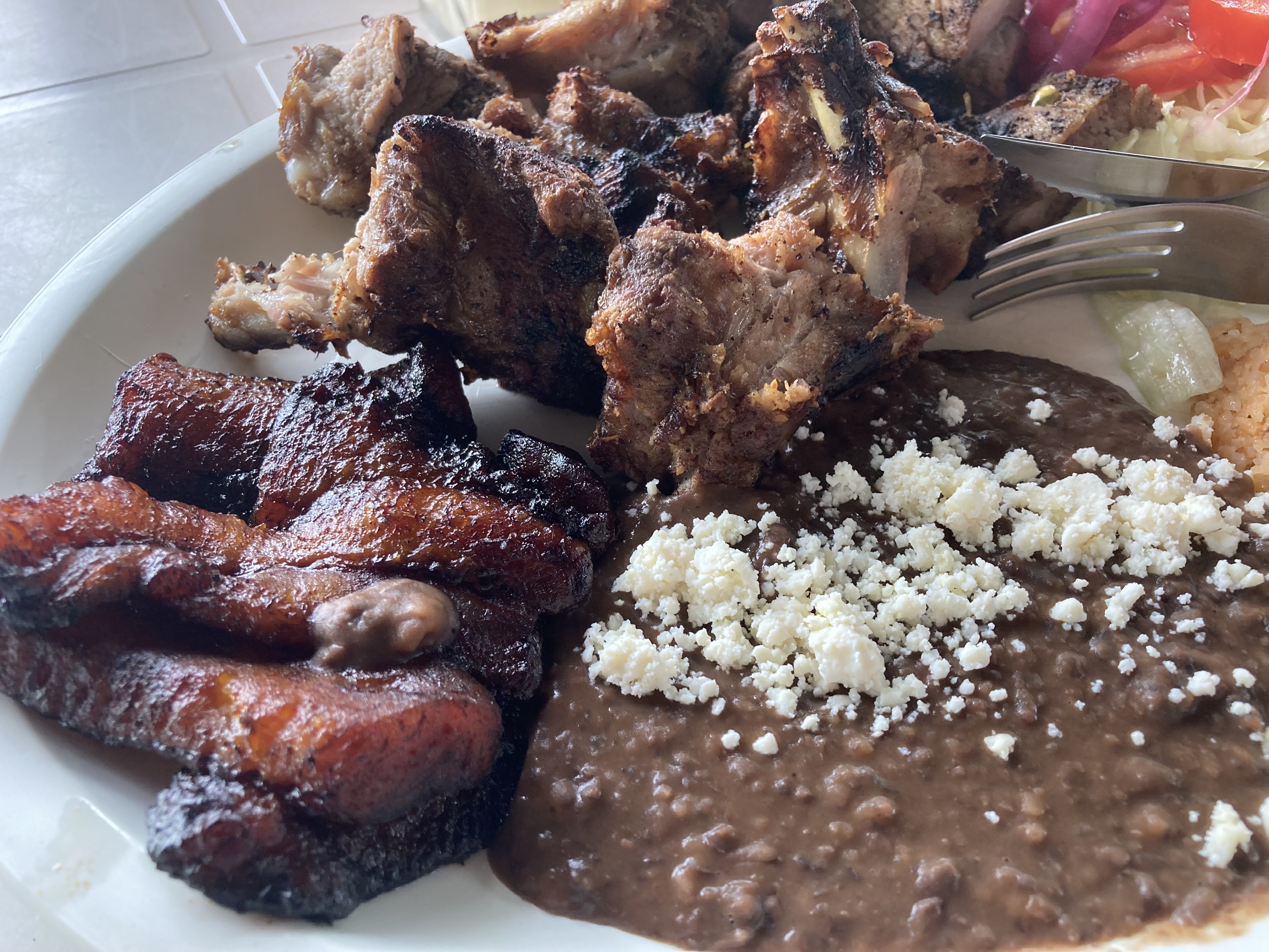 Restaurante Asadero Los arcos image 8