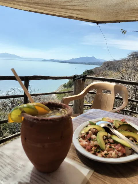 The Mangos Restaurant image 8