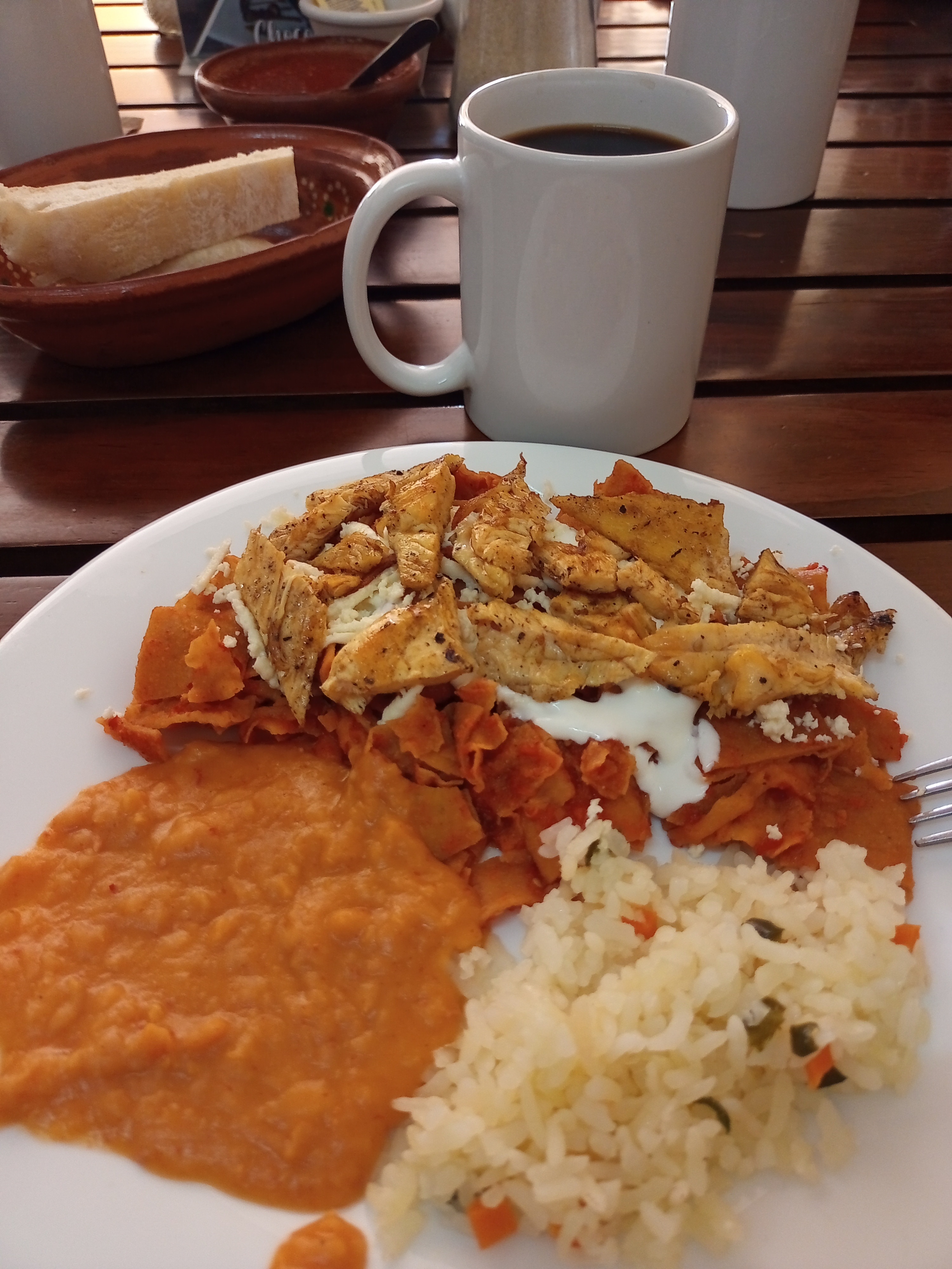 RESTAURANTE LOS PORTALES image 2