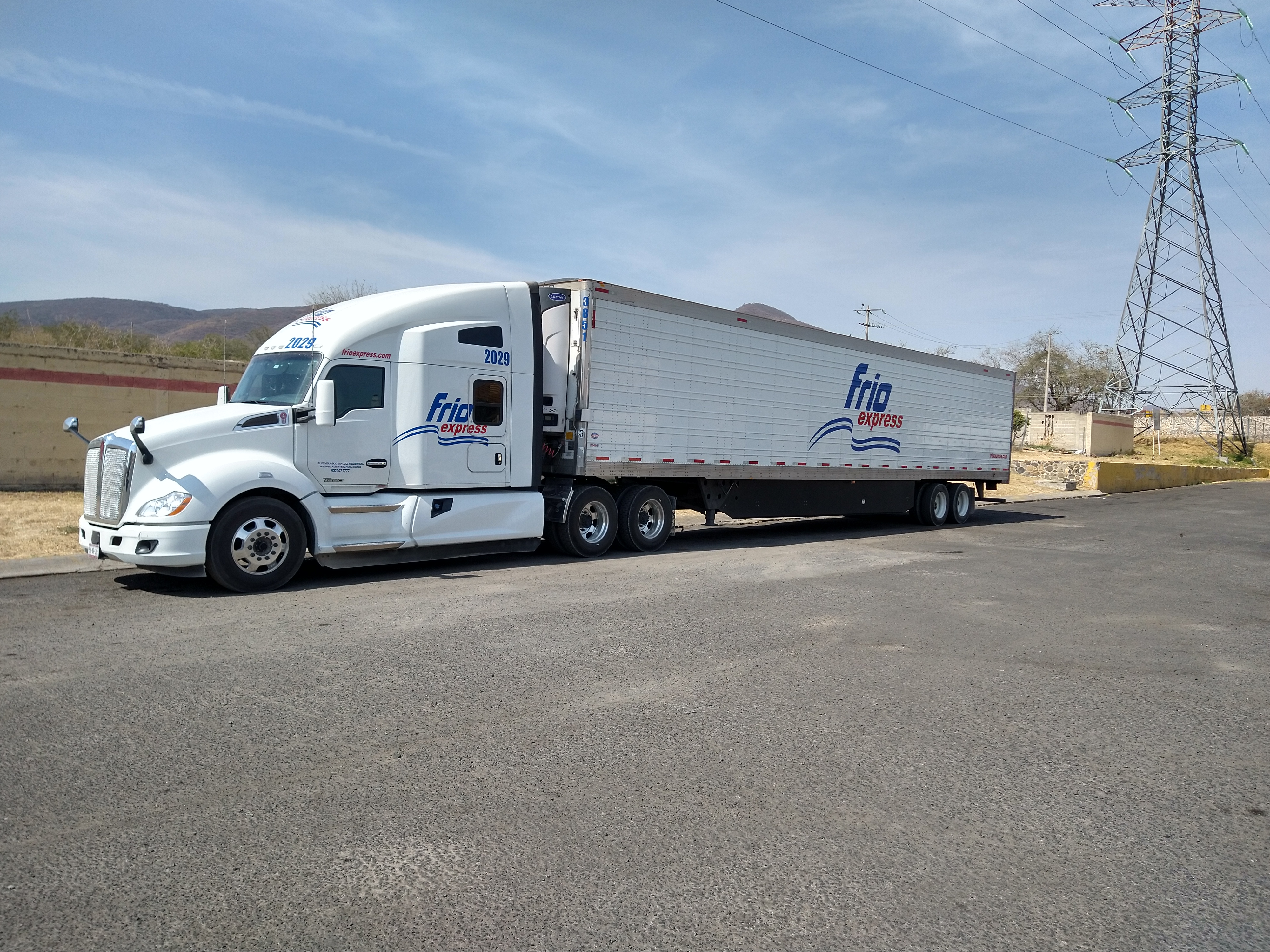 Restaurante Doña Luz Y Llantera Israel image 3