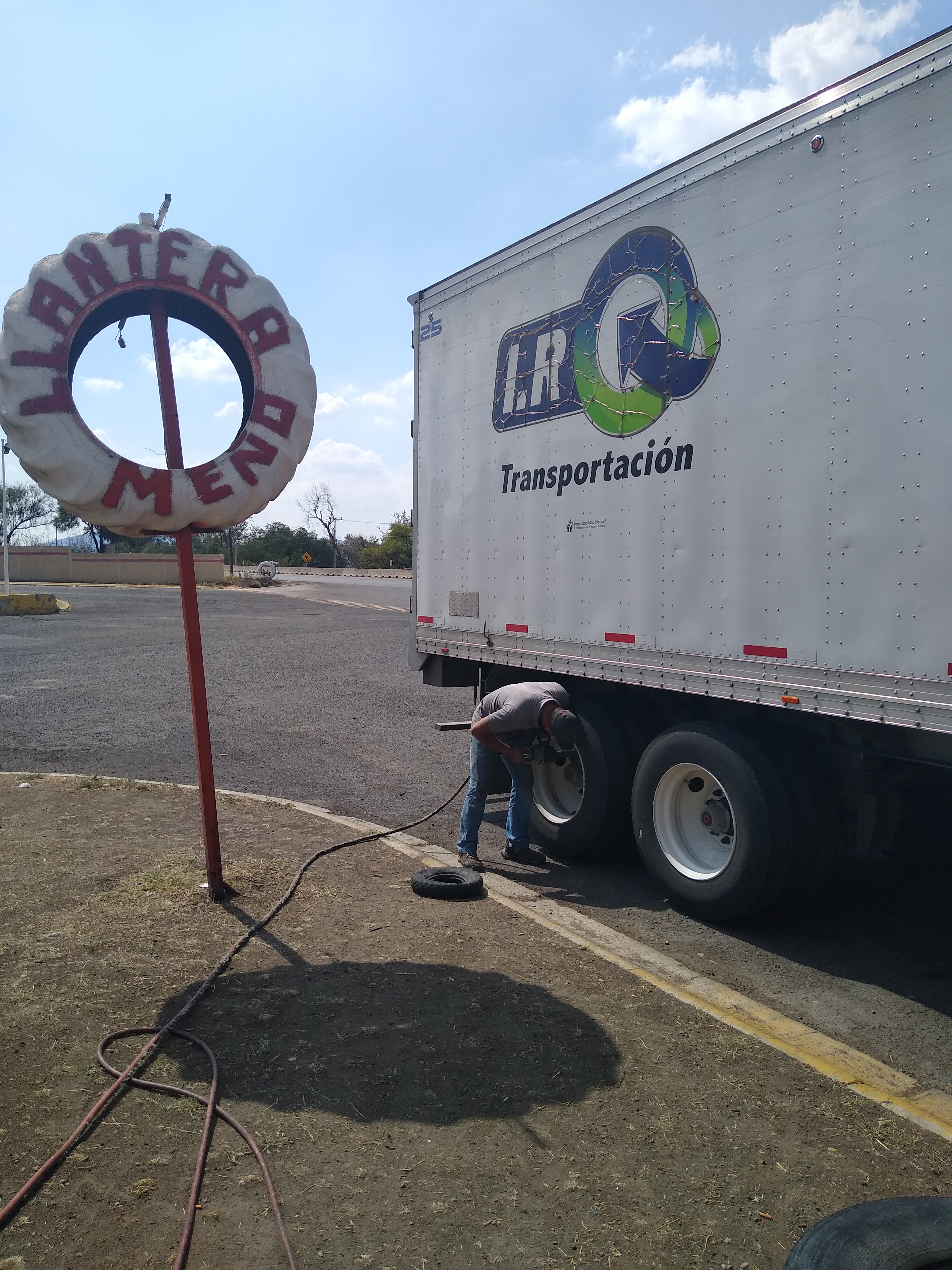 Restaurante Doña Luz Y Llantera Israel image 6