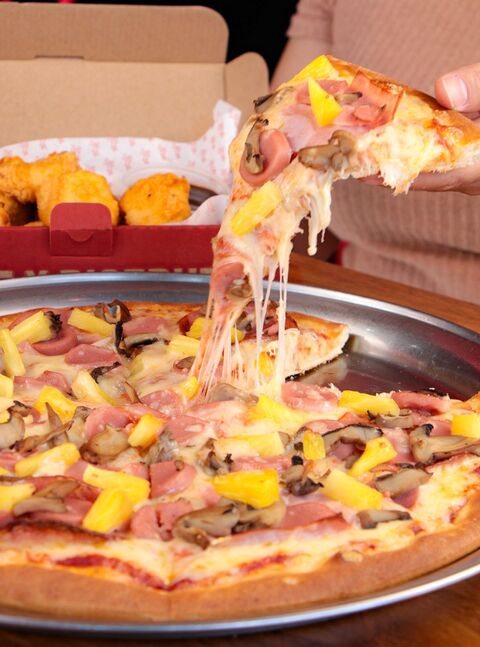 Amareto's Pizza Poncitlan (Emilio Carranza) image 7