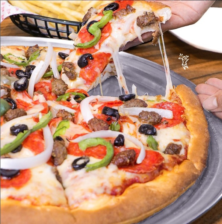 Amareto's Pizza Poncitlan (Emilio Carranza) image 8