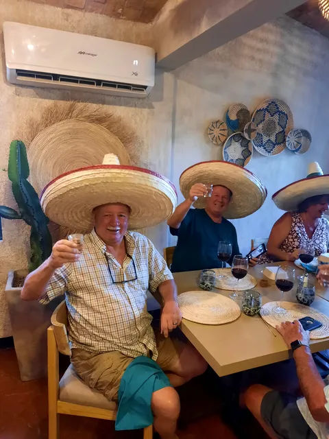 La Fiesta Restaurant image 5