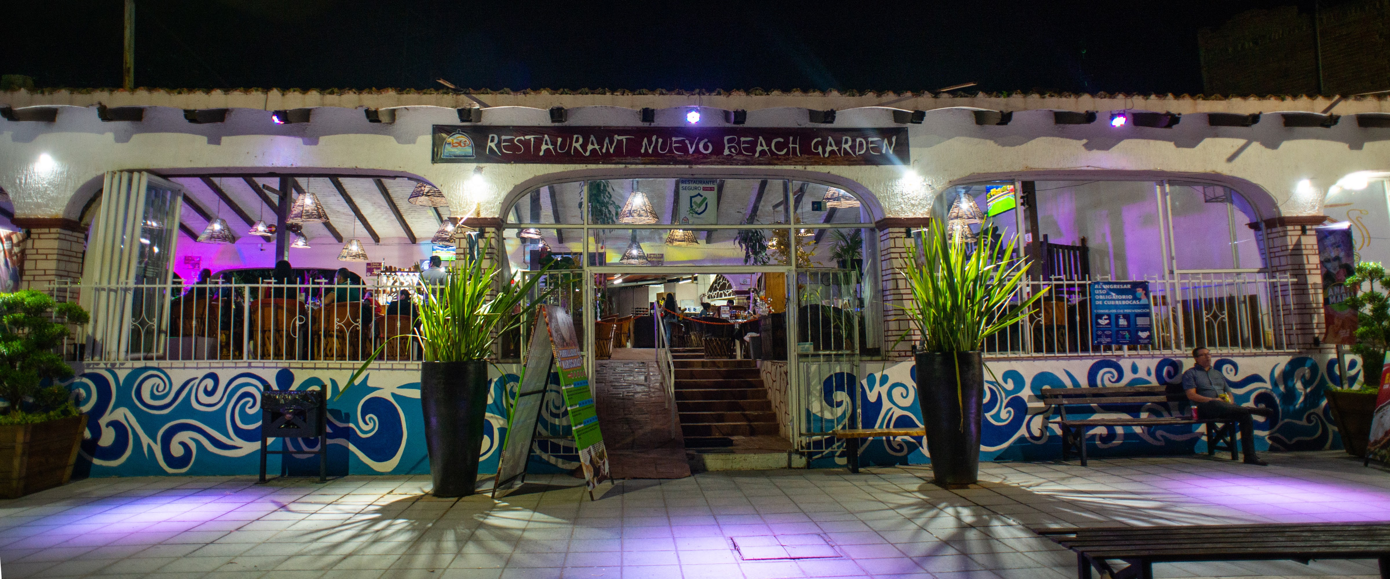 Nvo. Beach Garden Restaurant Bar image 1