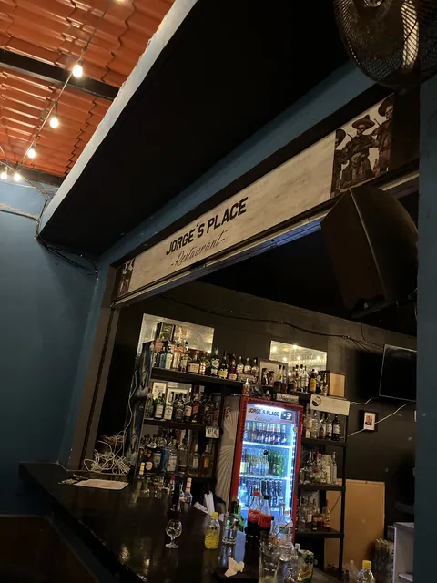 Jorge's Place- Restaurant and Bar image 5