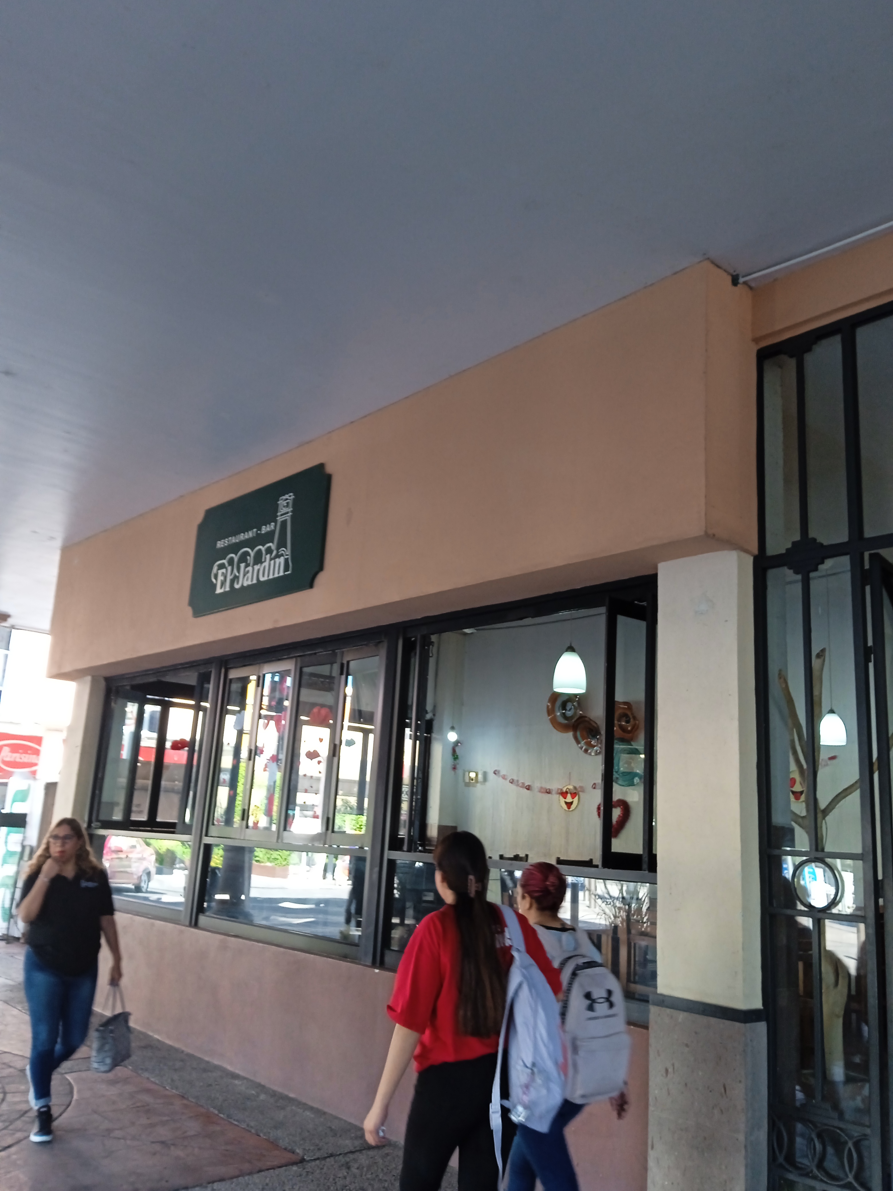 Restaurante el jardín image 7