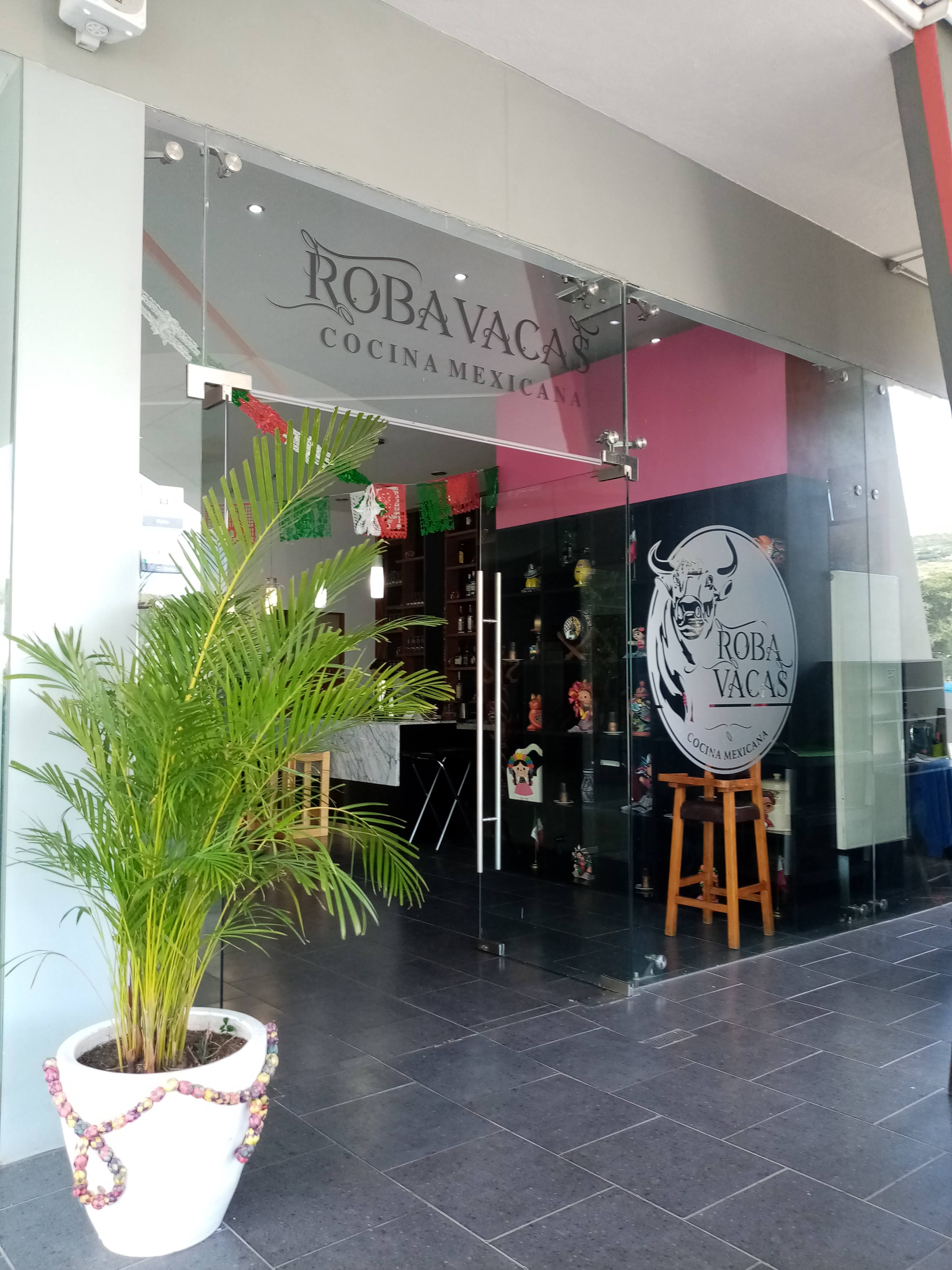 RobaVacas Cocina Mexicana image 7