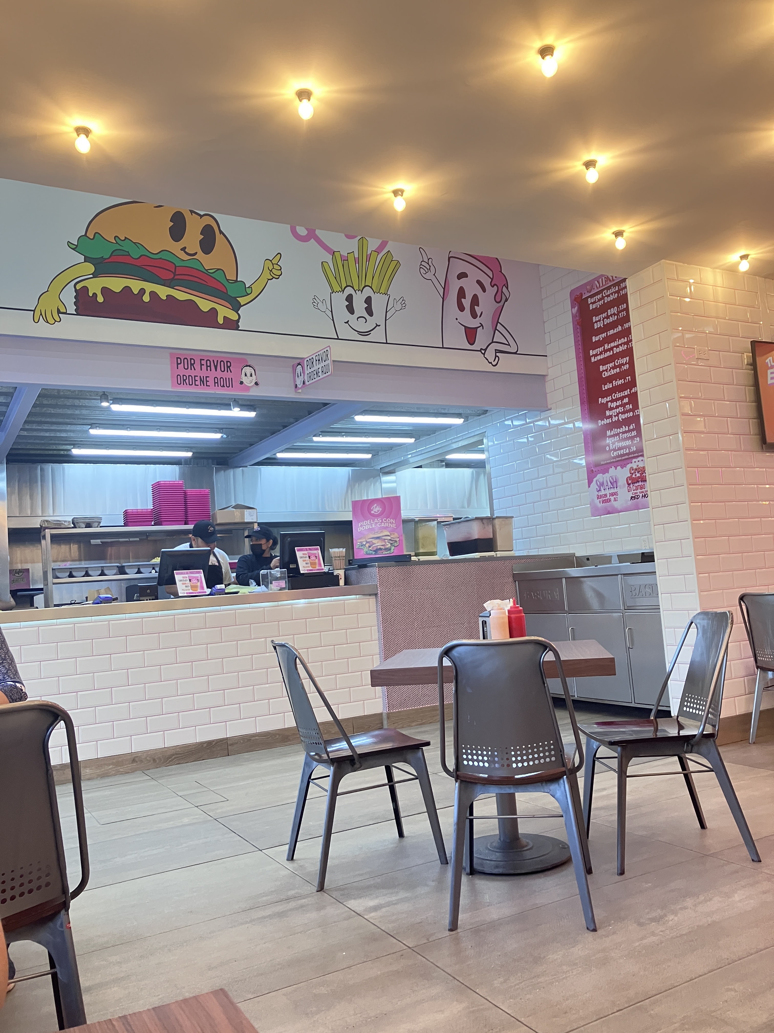 Lulú Burgers image 5