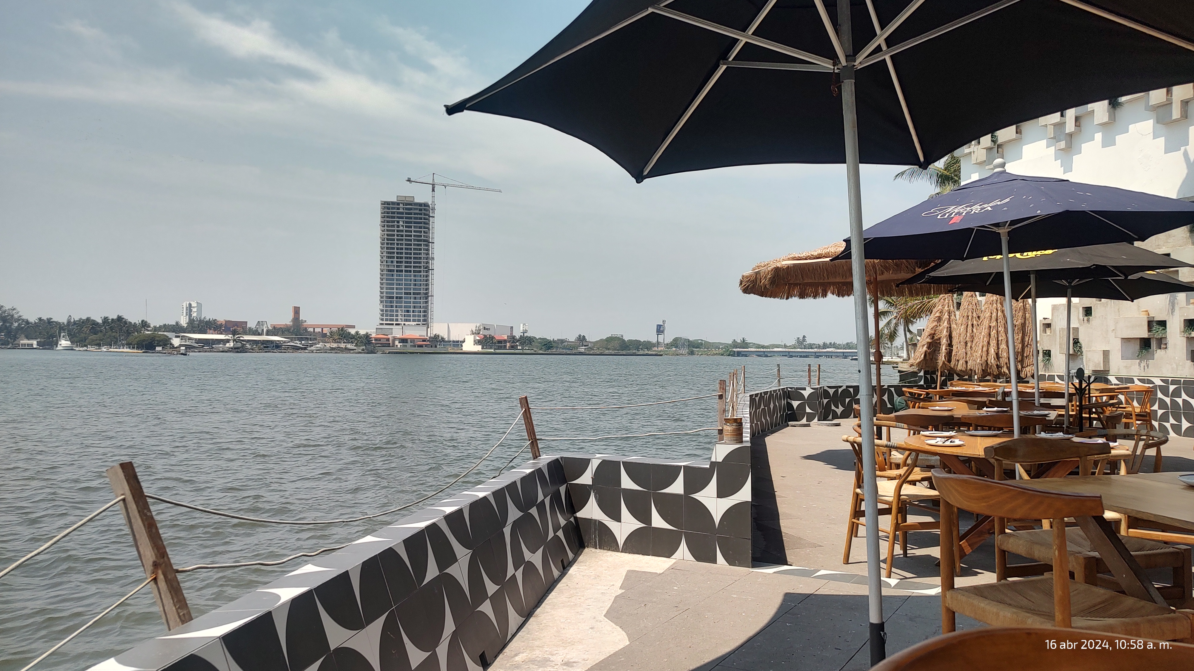 La Luna Sul Mare image 8