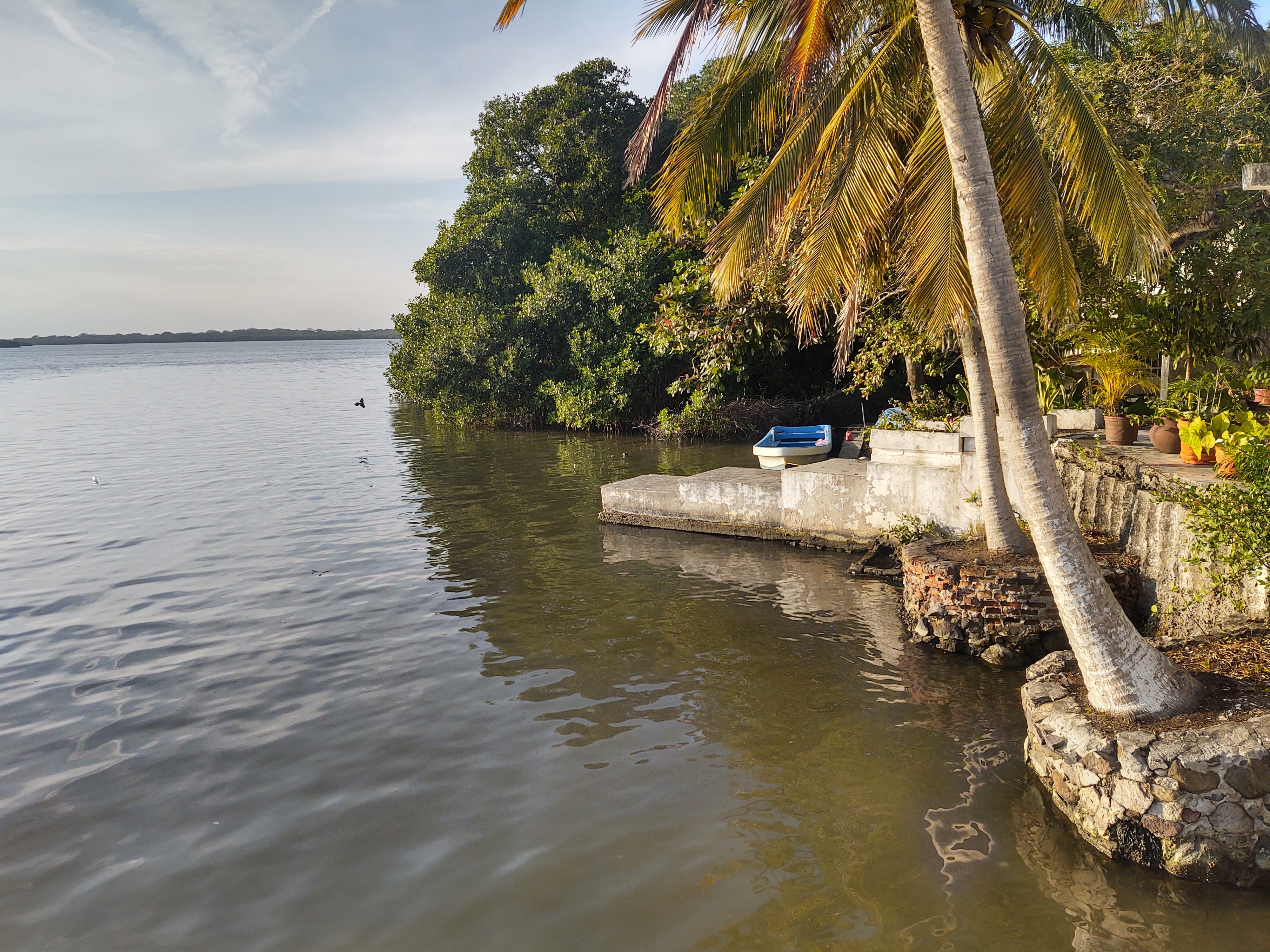 El Paisa Mariscos image 3