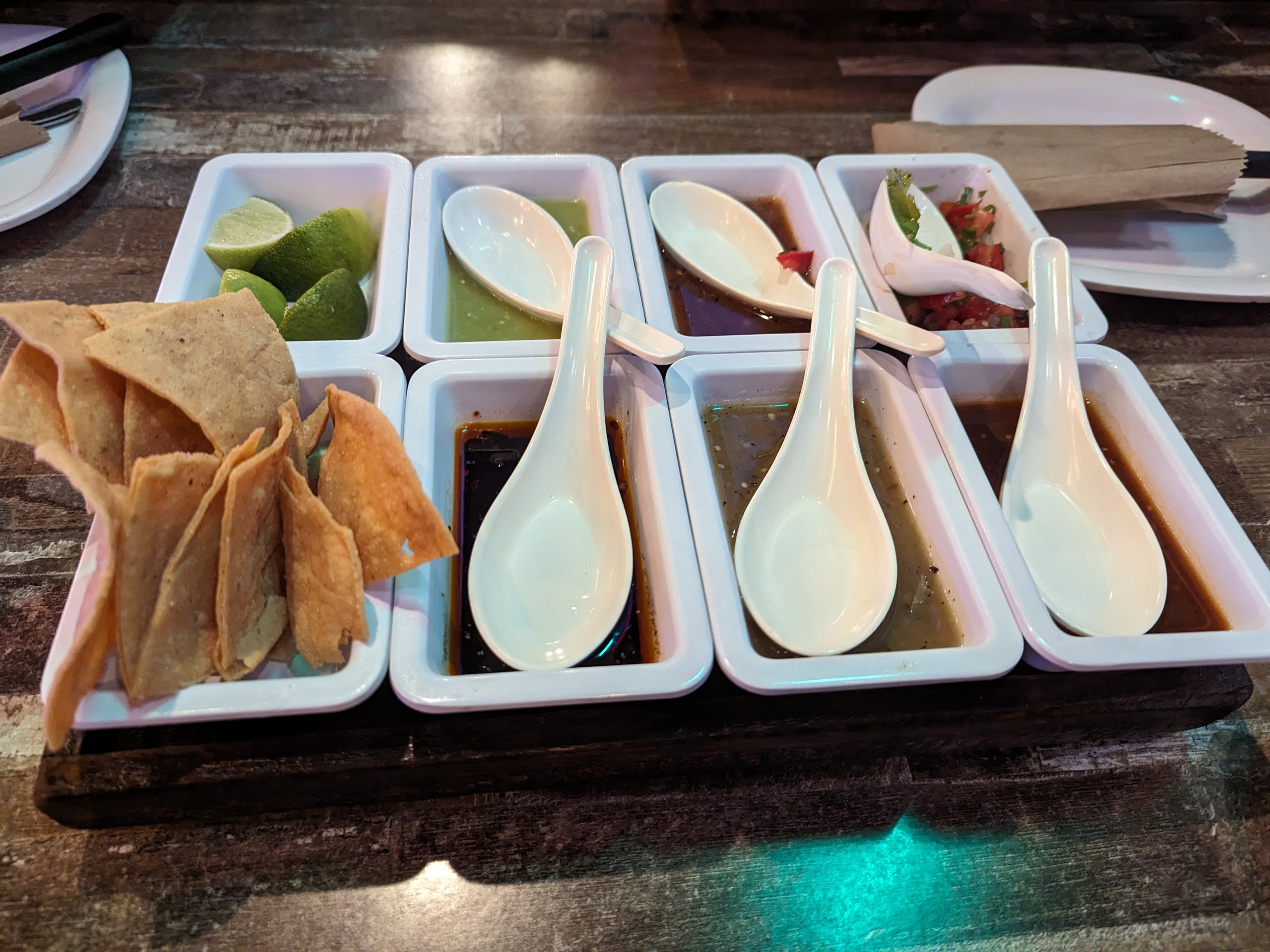 Los Giros Riviera image 8