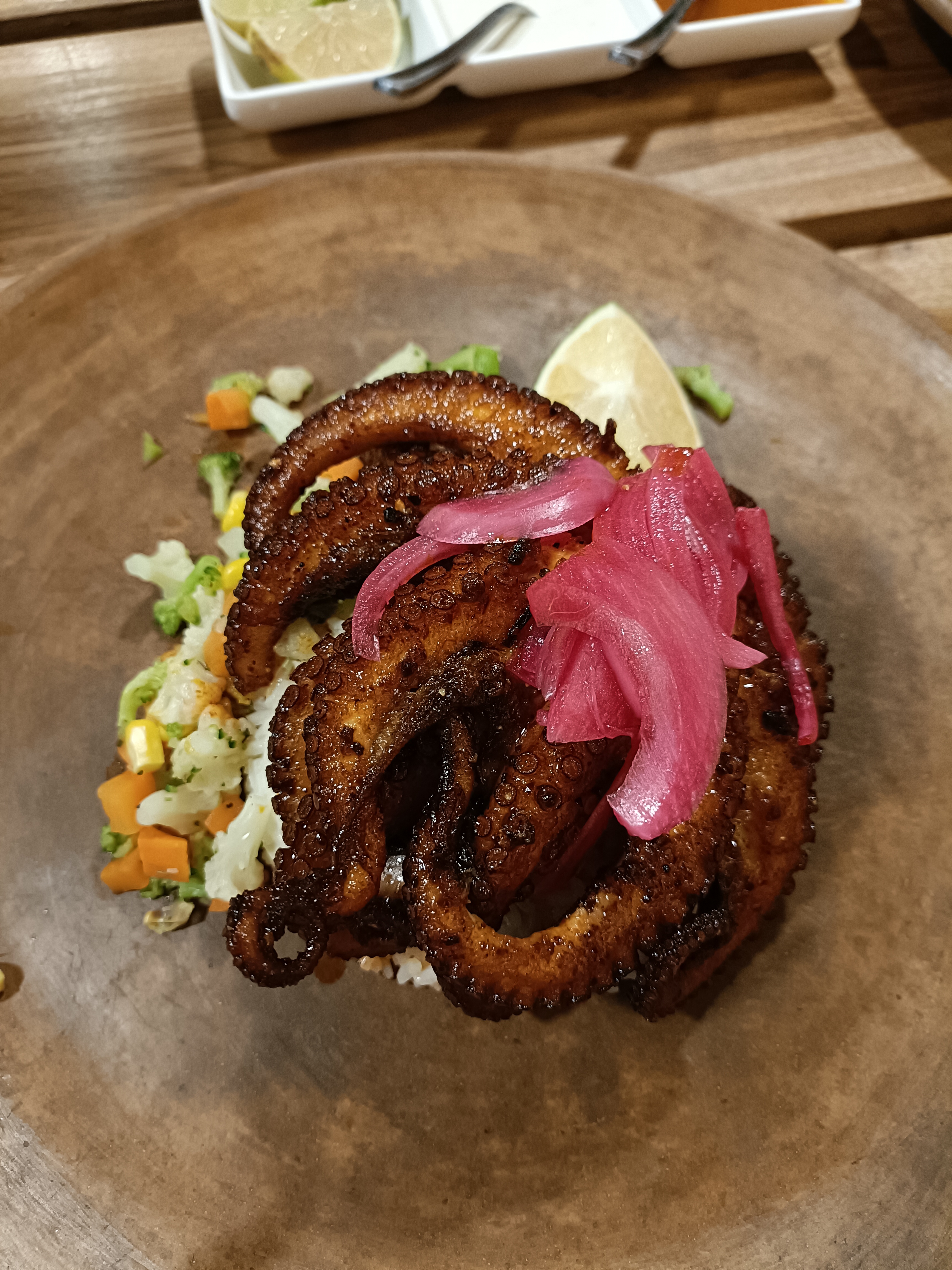 Santo Taquito y Otros Milagritos image 8