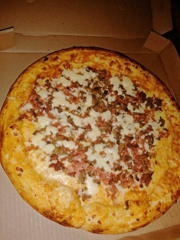 Pizzas cheo's image 2