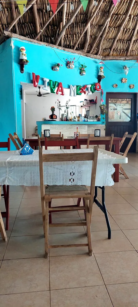 Restaurant Familiar "La Palapa" image 1