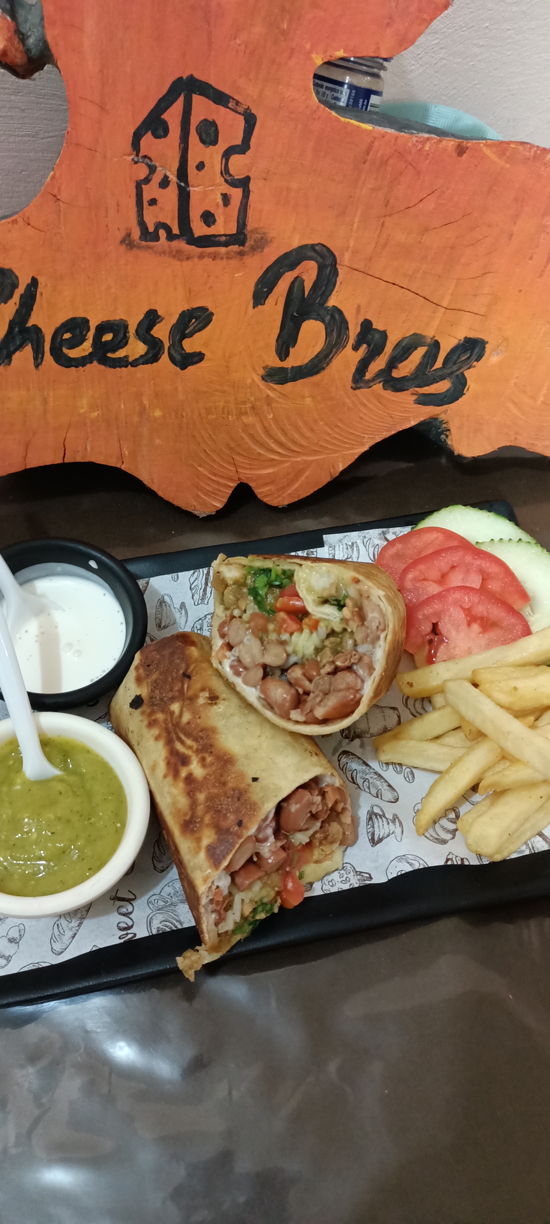 RESTAURANTE CHEESE BROS image 1