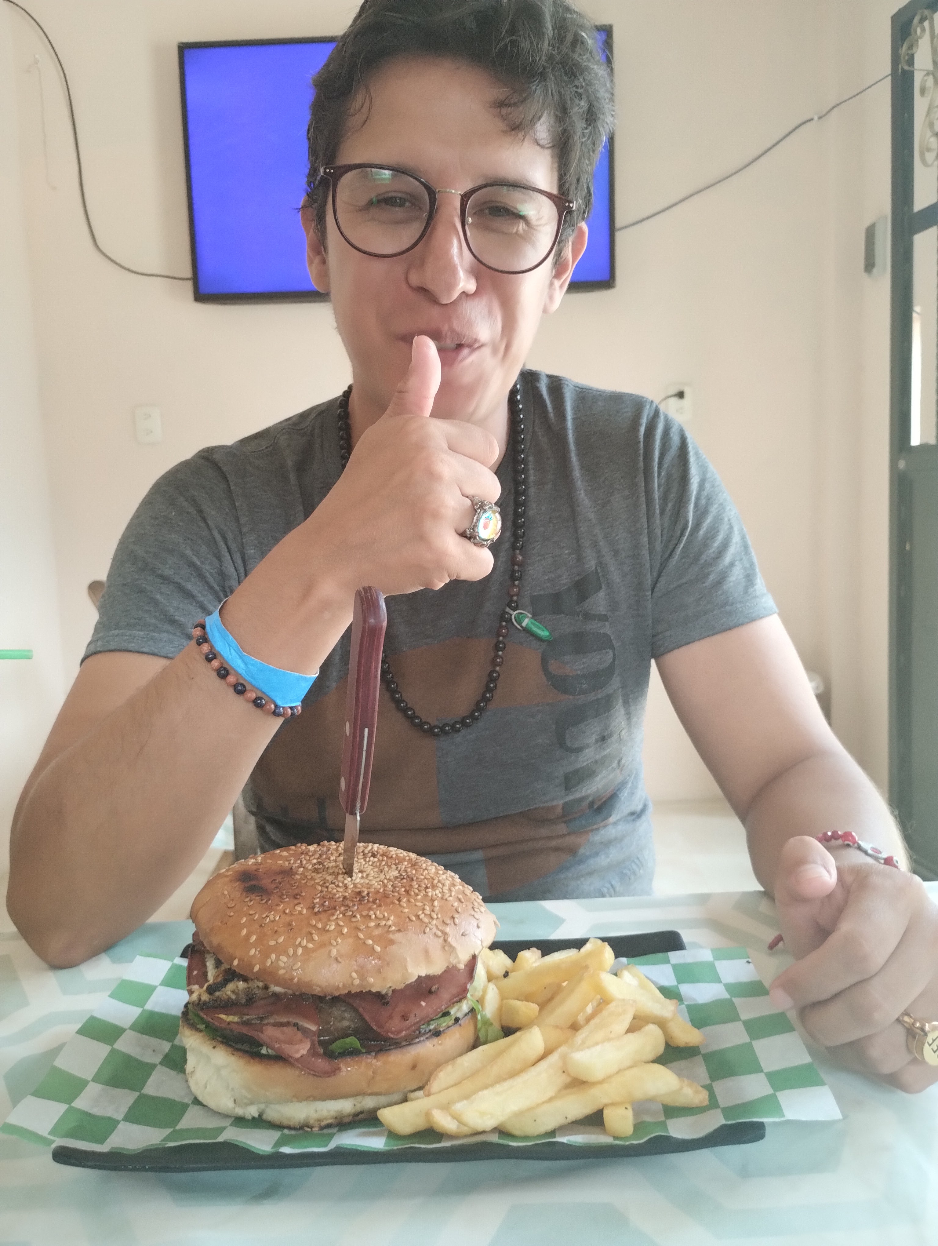 RESTAURANTE CHEESE BROS image 2