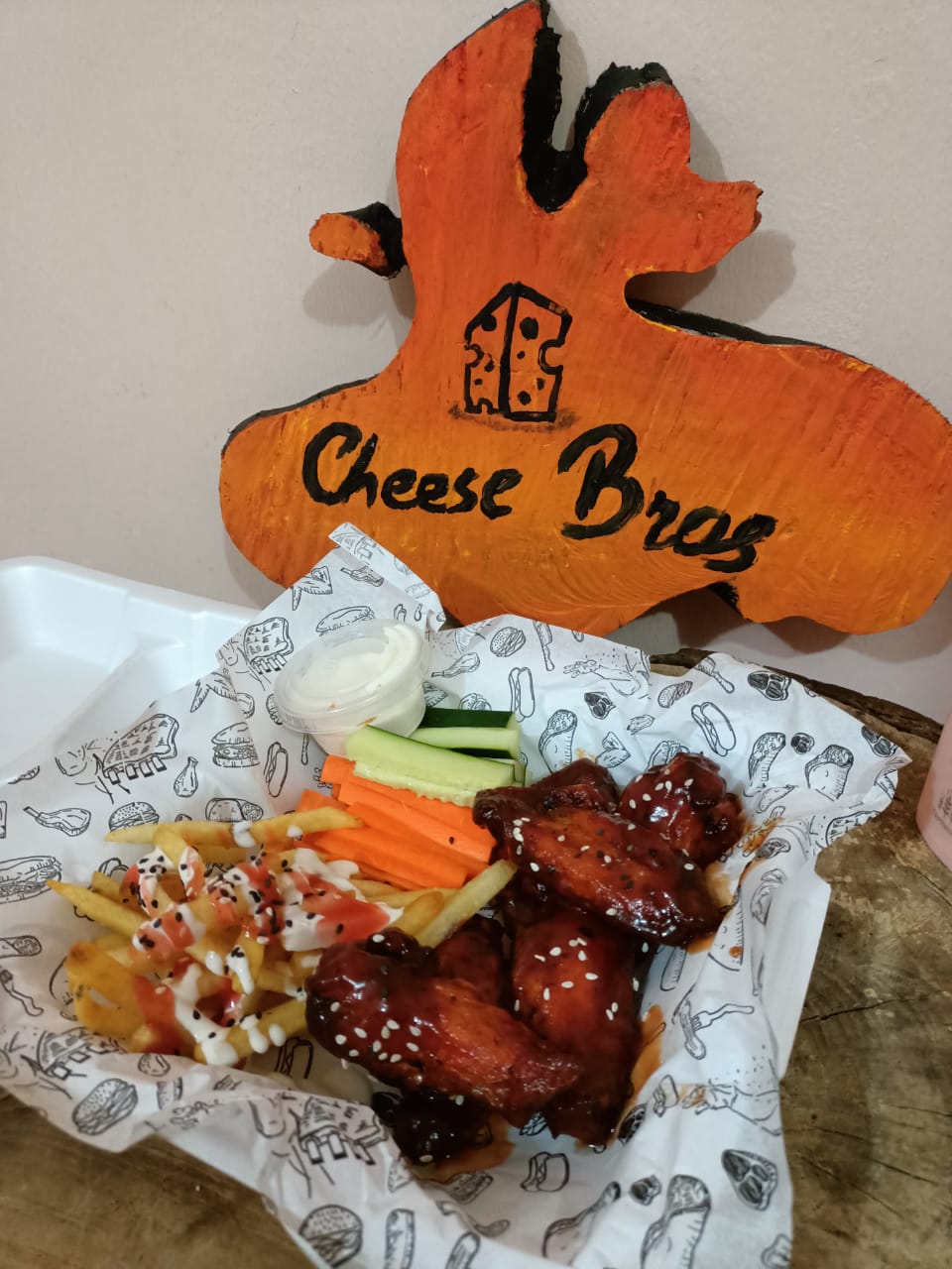 RESTAURANTE CHEESE BROS image 4