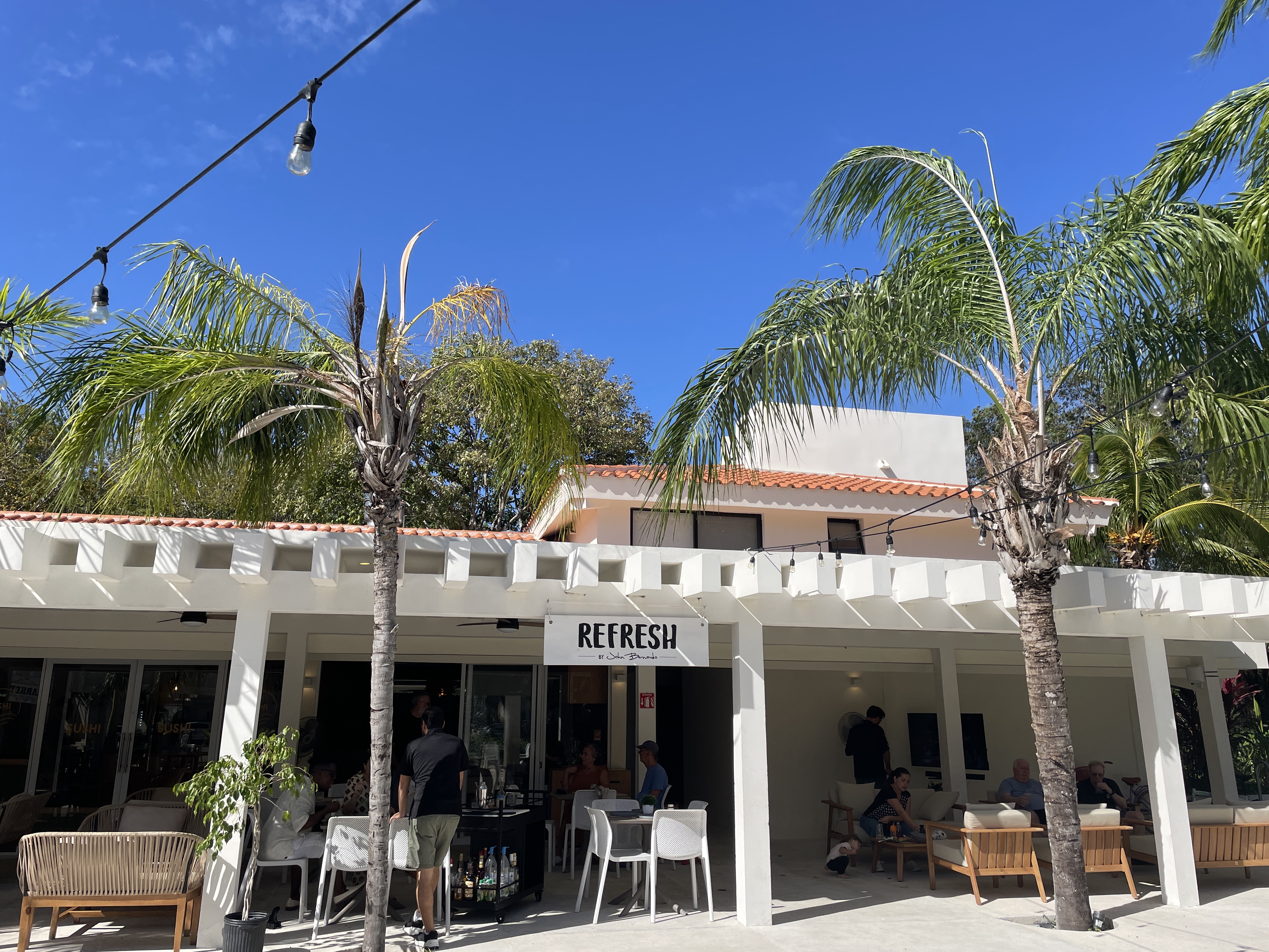 Refresh Open Kitchen Restaurant image 2