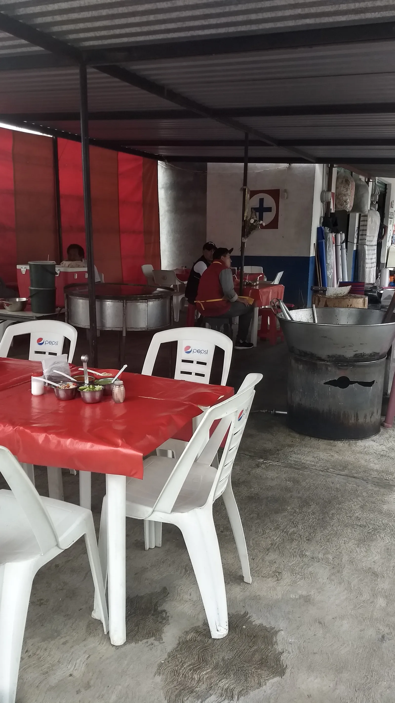 "La Reina de las carnitas" image 7