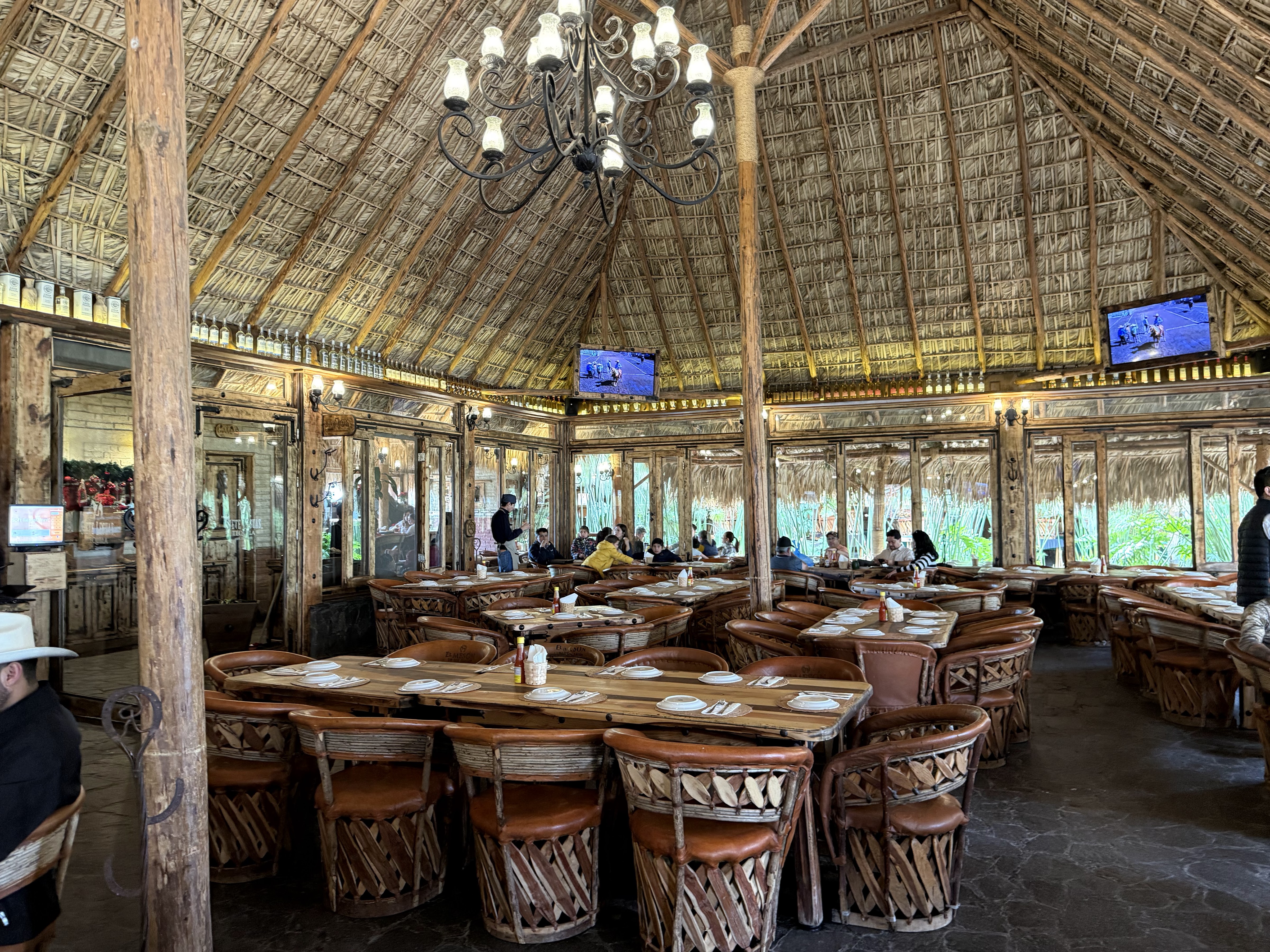 El Mesón De Los Frailes image 2