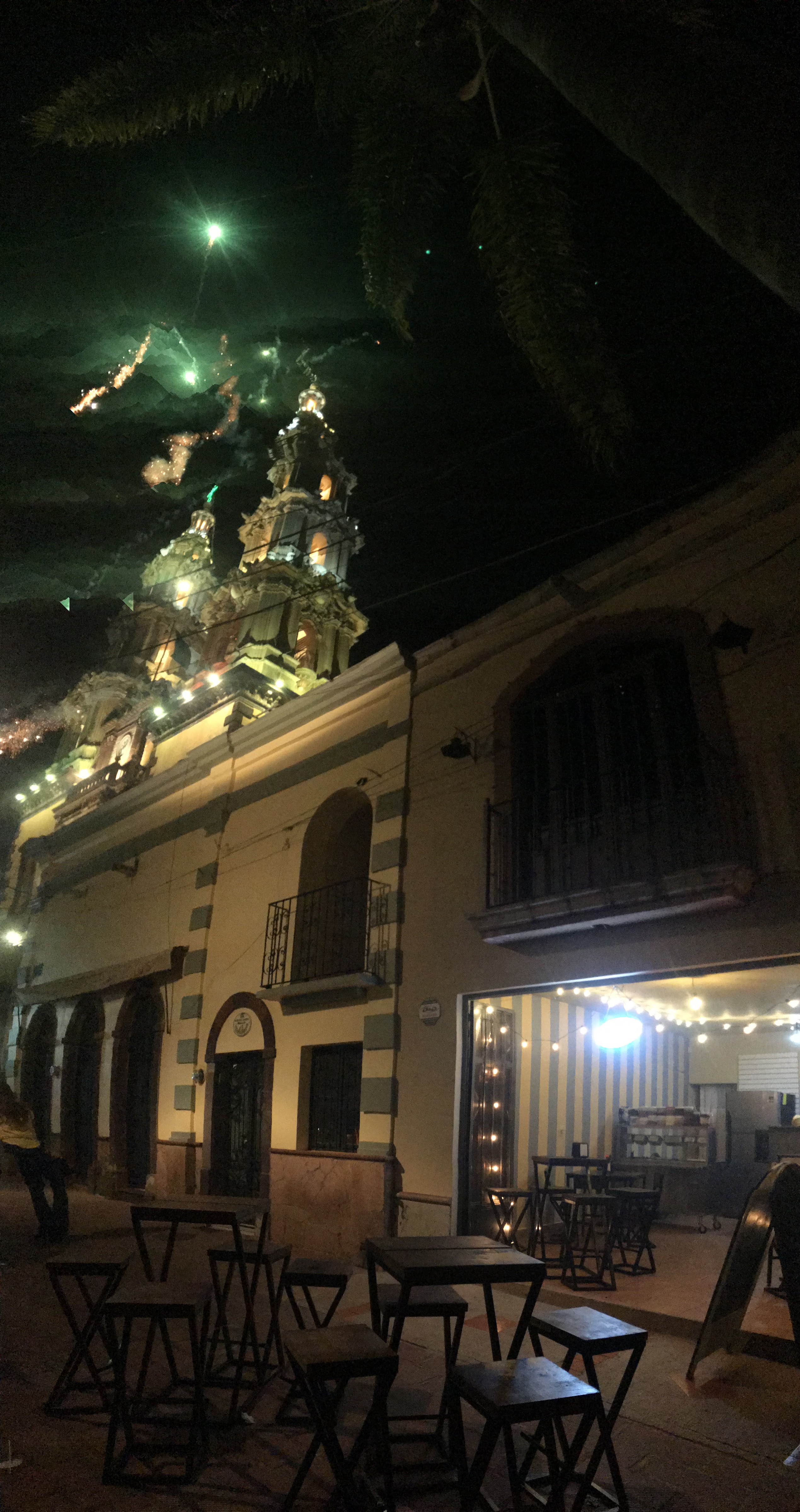 "Canela" coffee and crepes image 6