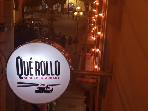 Que rollo sushi image 5