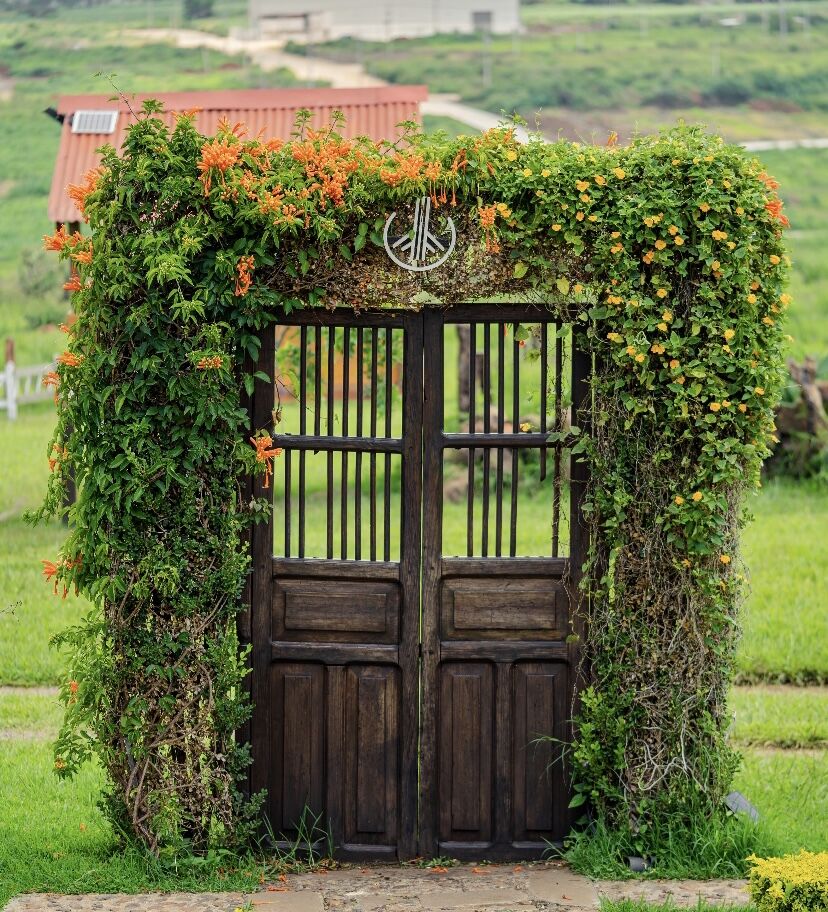 LA PUERTA RESTAURANTE image 3