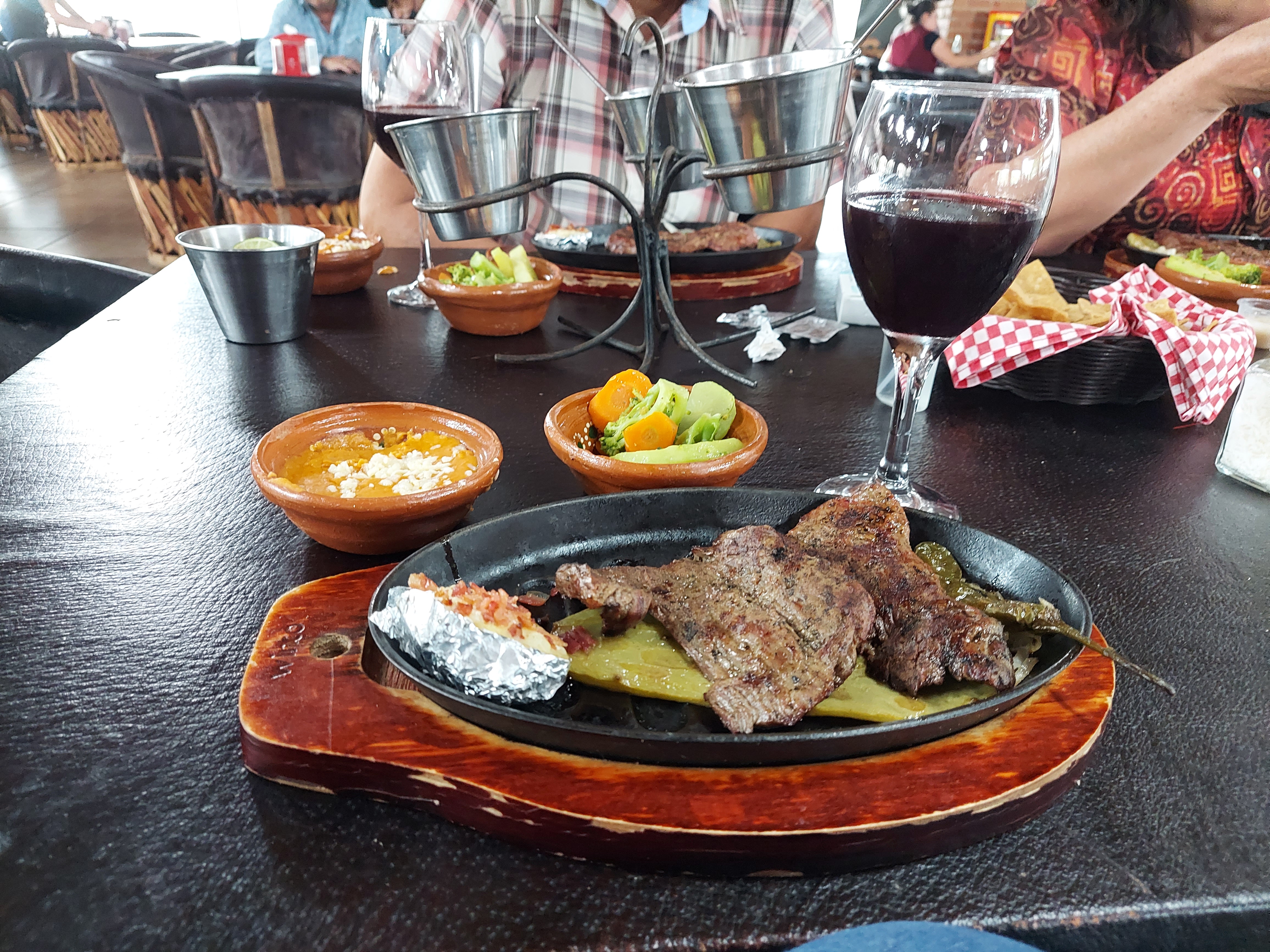 El Fresno Carnitas image 2