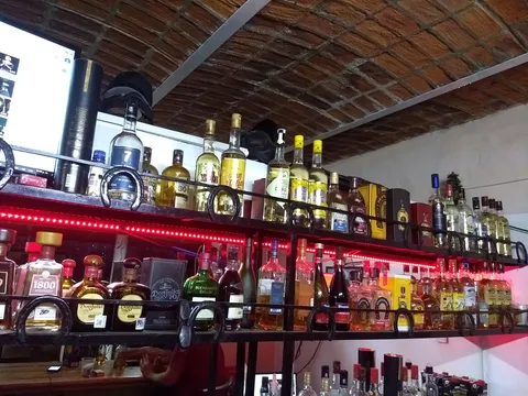 VALLE BAR image 3