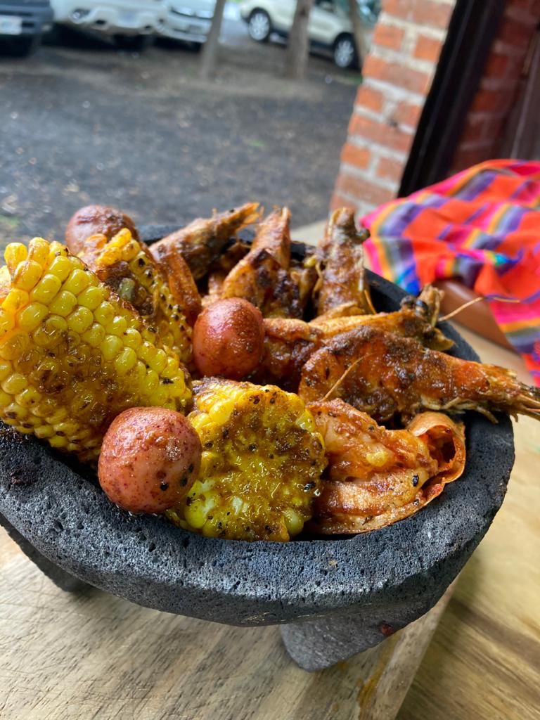 Pajaretes Restaurante bar image 2