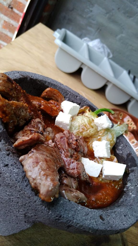 Pajaretes Restaurante bar image 9