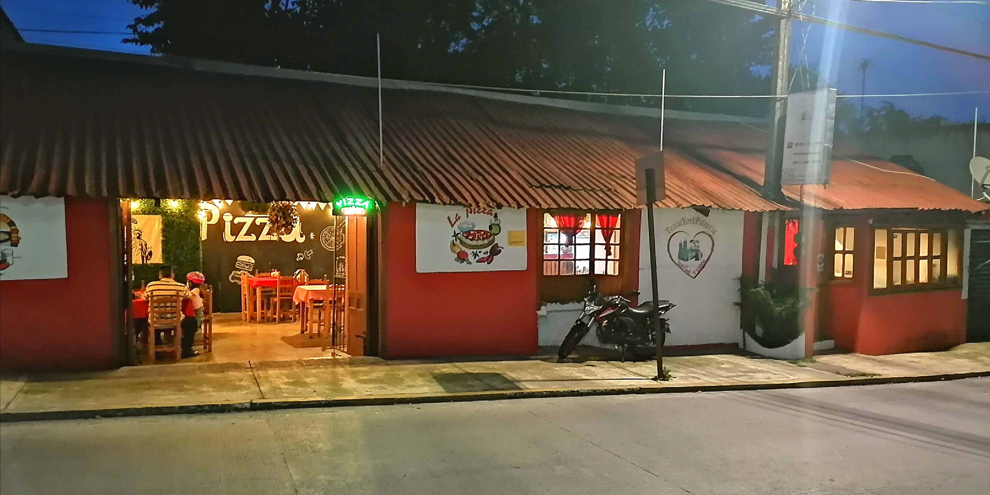 TeziuYork Pizzeria image 1