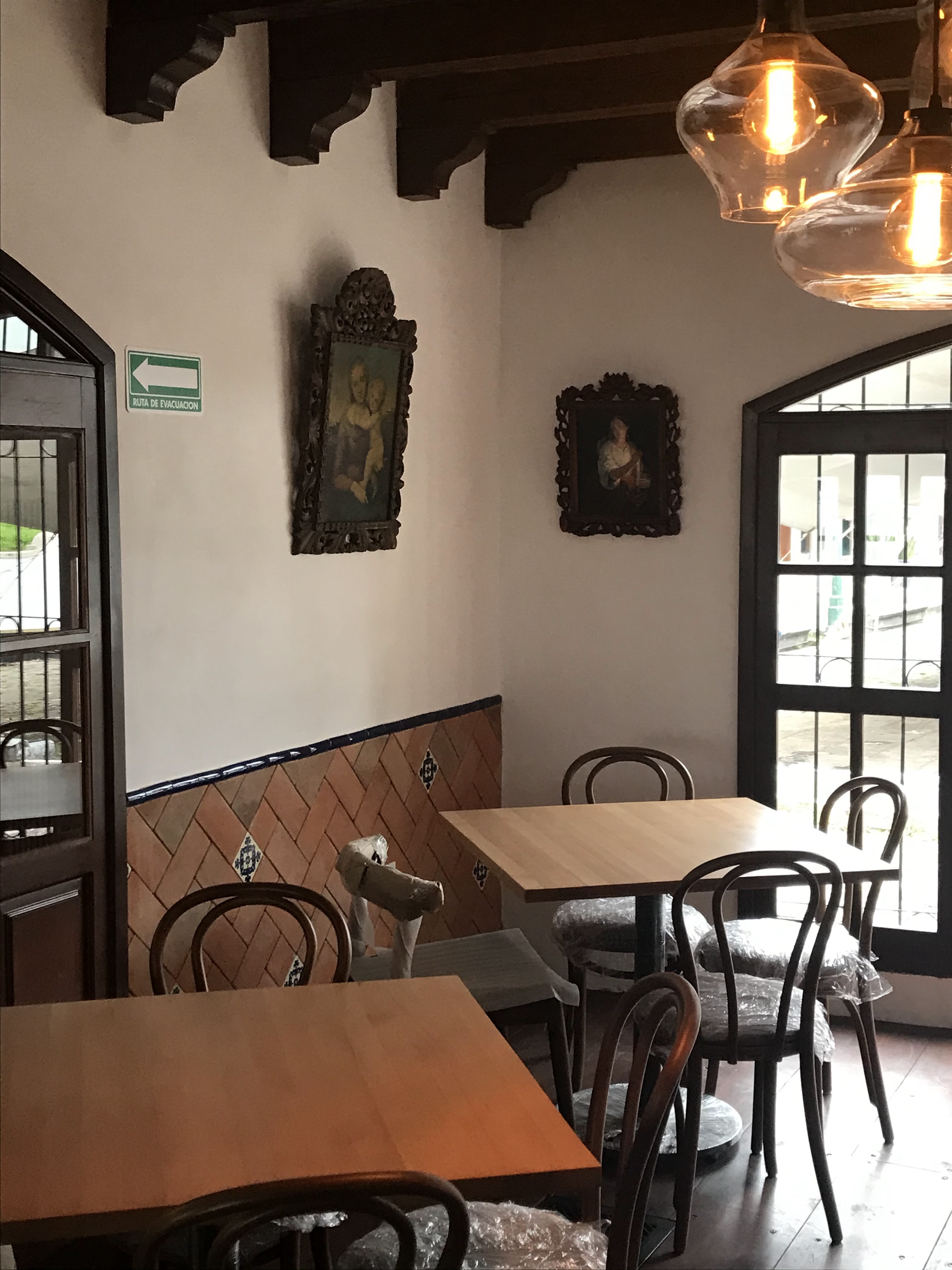 Leonila restaurante image 3