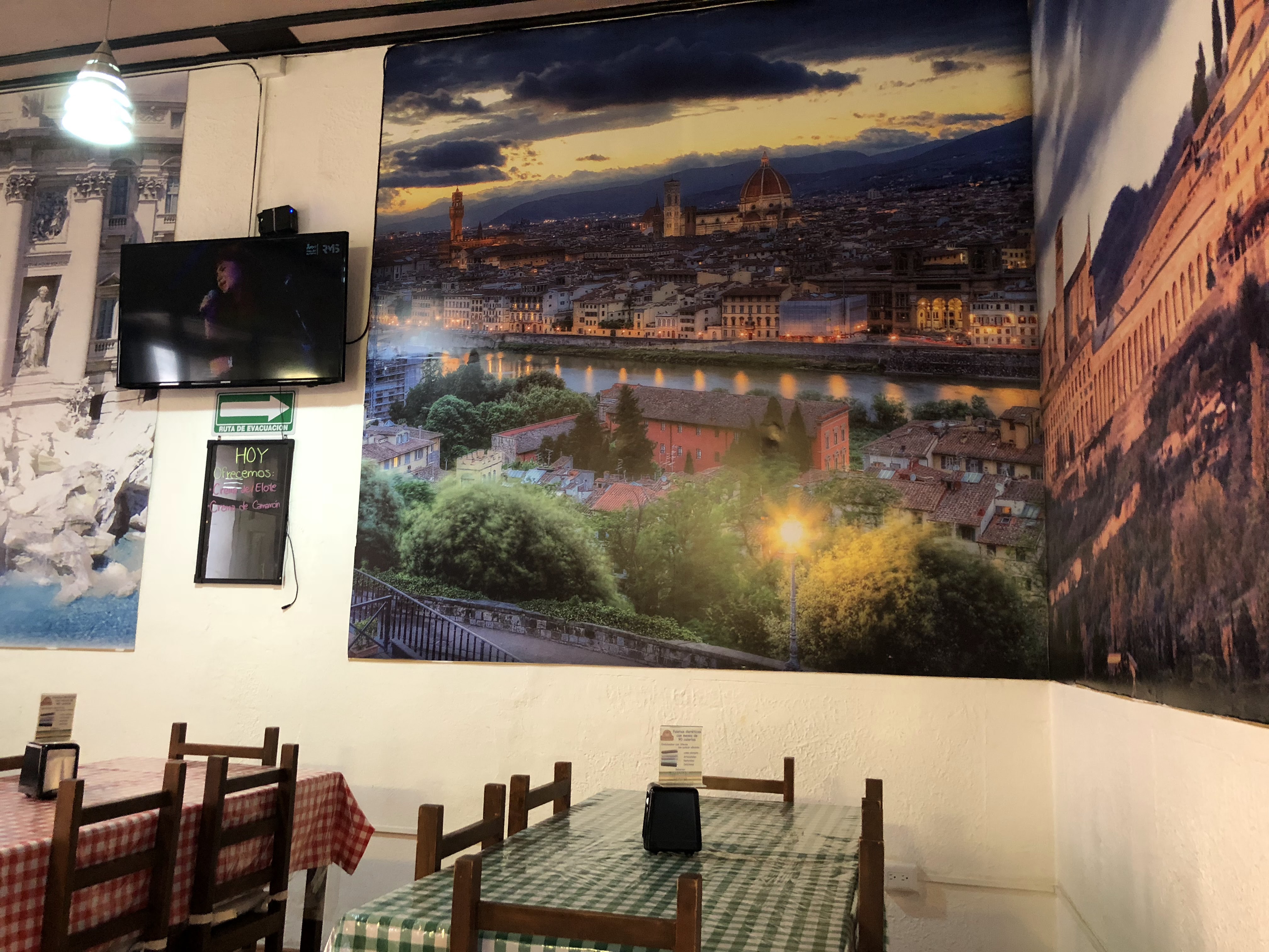 La Piccola Italiana image 6