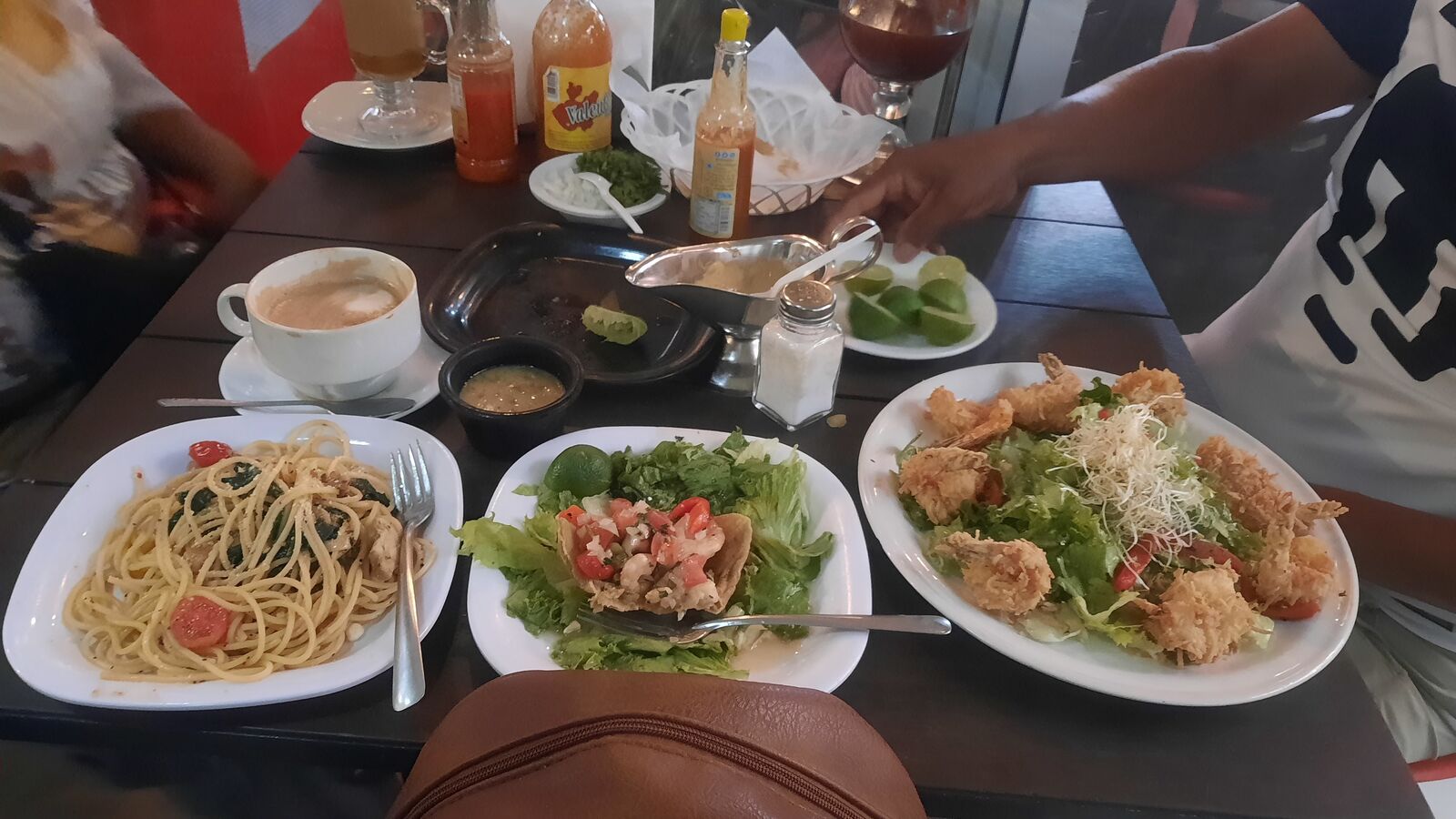 Restaurante Mariscos nealtican image 10