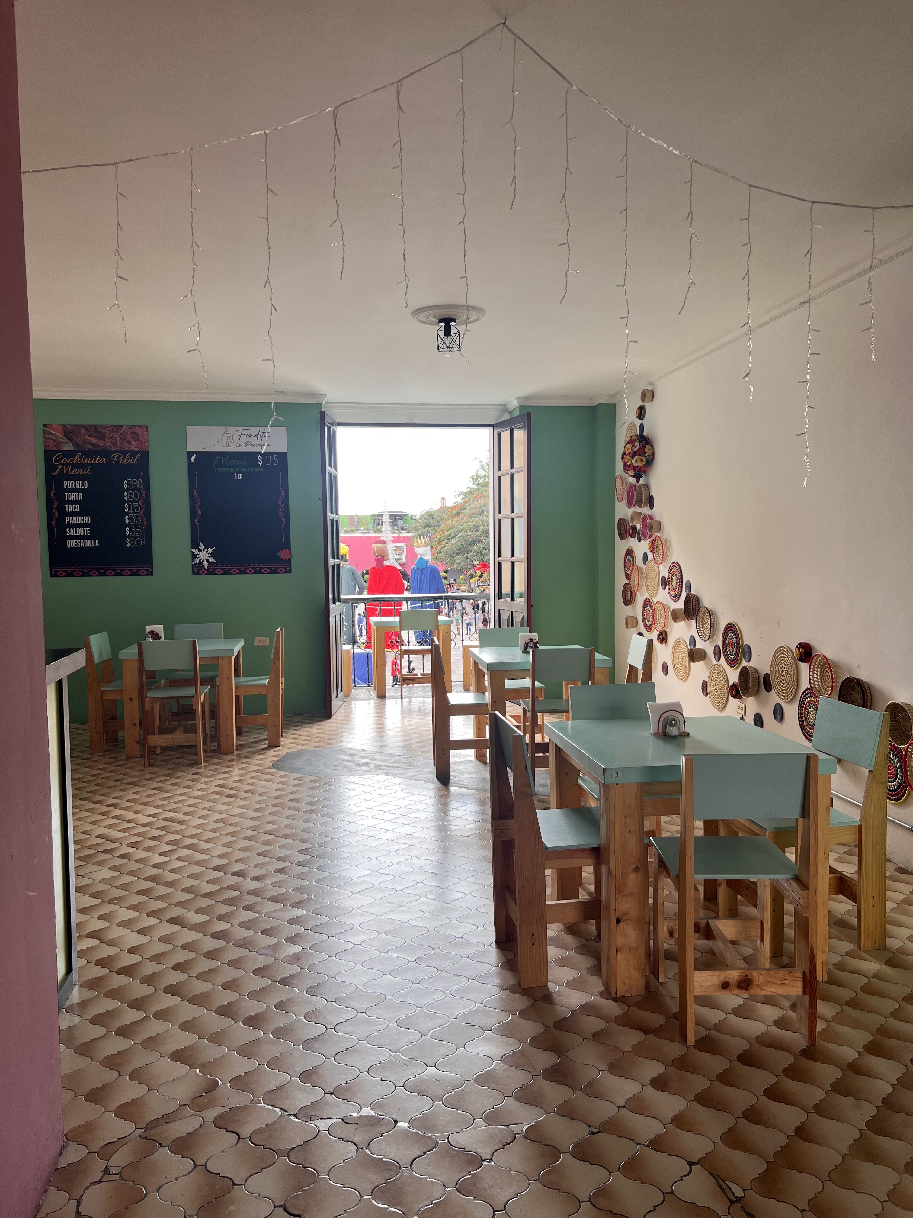 Fondita La Parroquia image 10