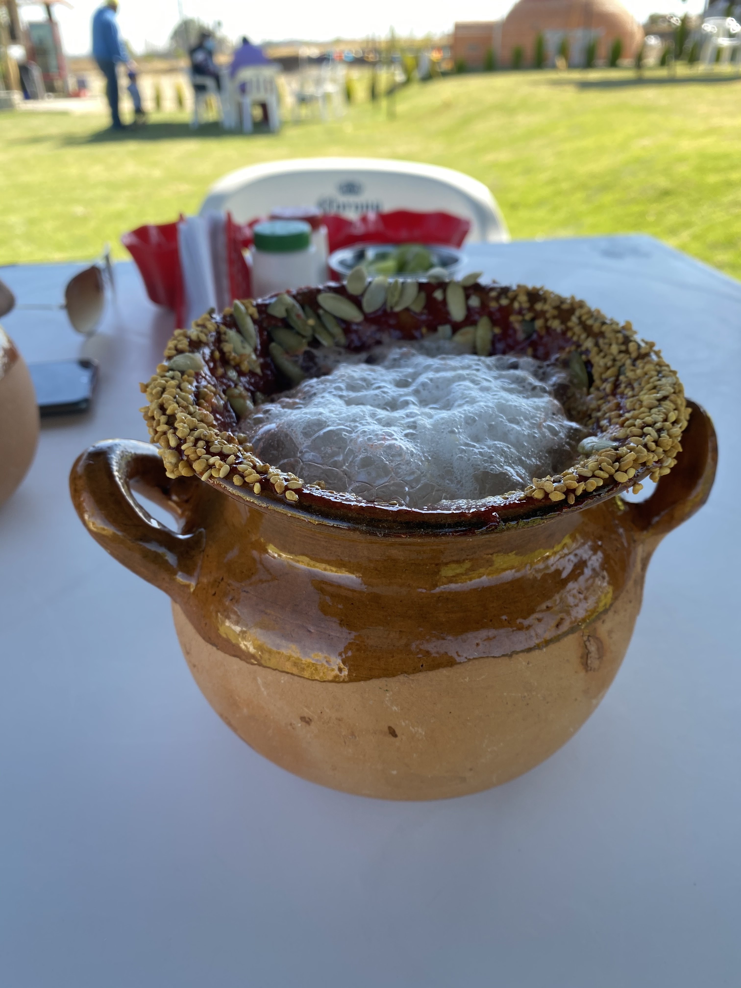 Los che's compadres image 2