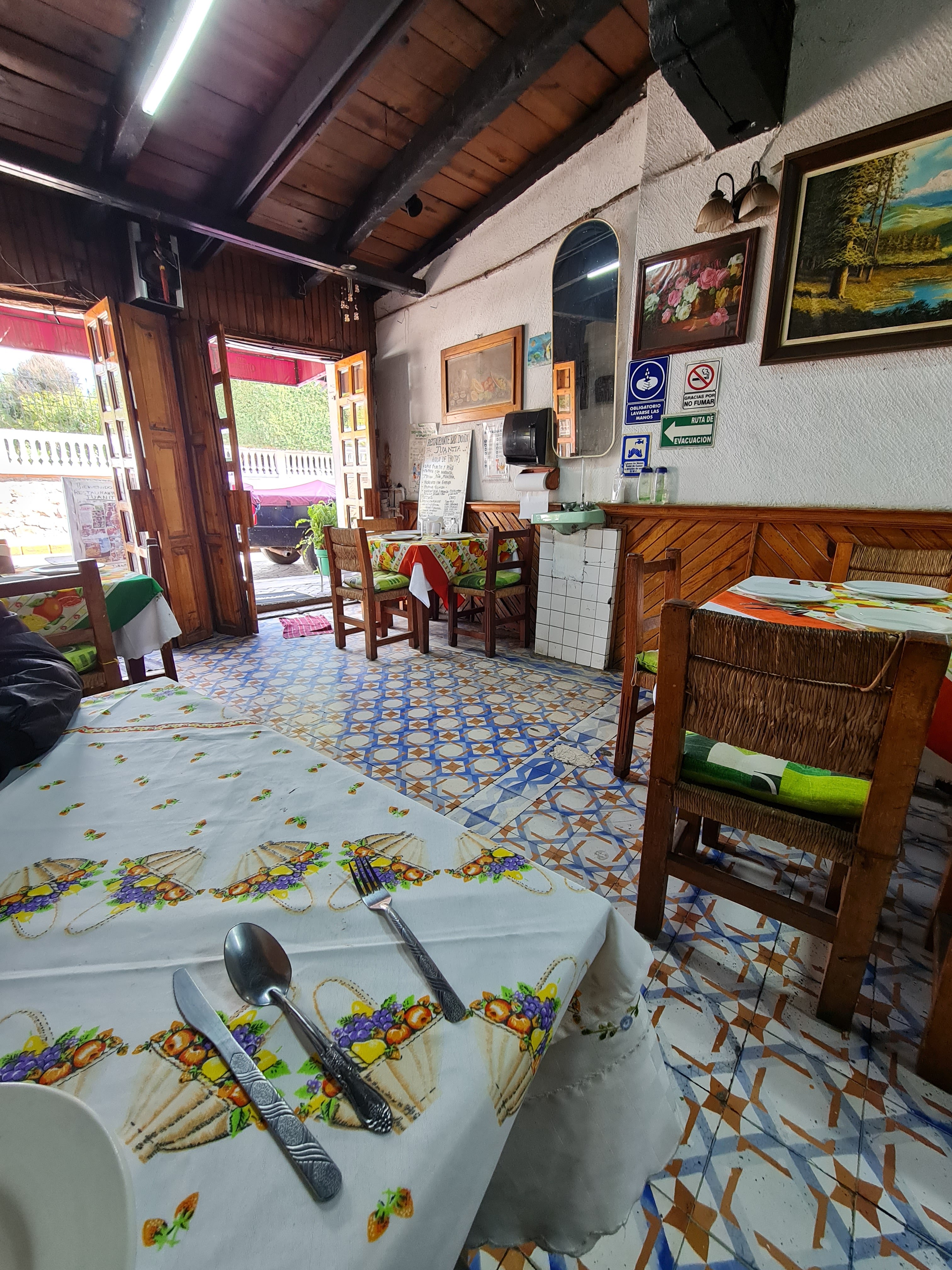 Restaurante Bar Juanita la casa del buen comer fundado en 1946. Experiencia que nos respalda. image 10